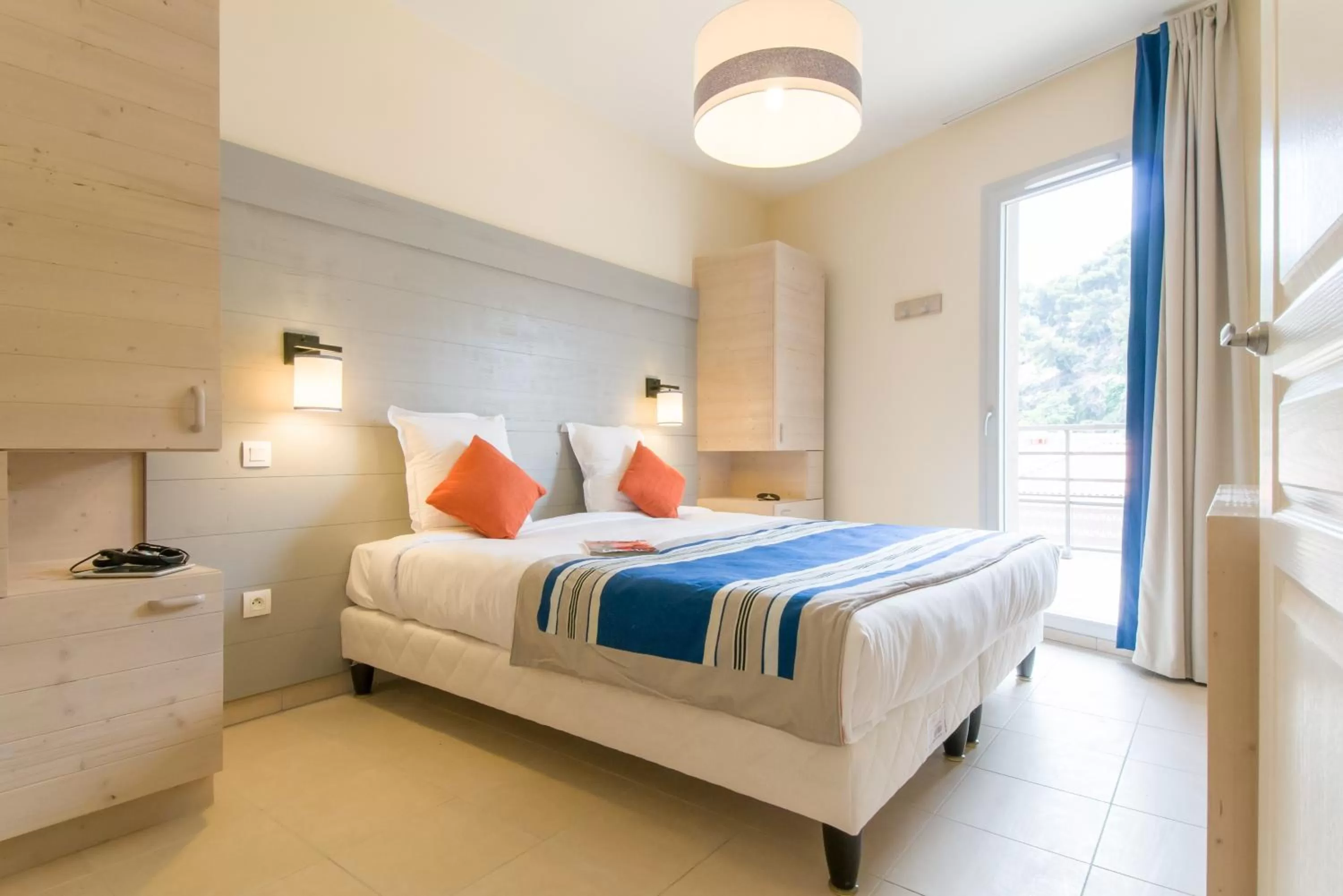 Two-Bedroom Apartment (6 People) in Résidence Pierre & Vacances Premium Julia Augusta