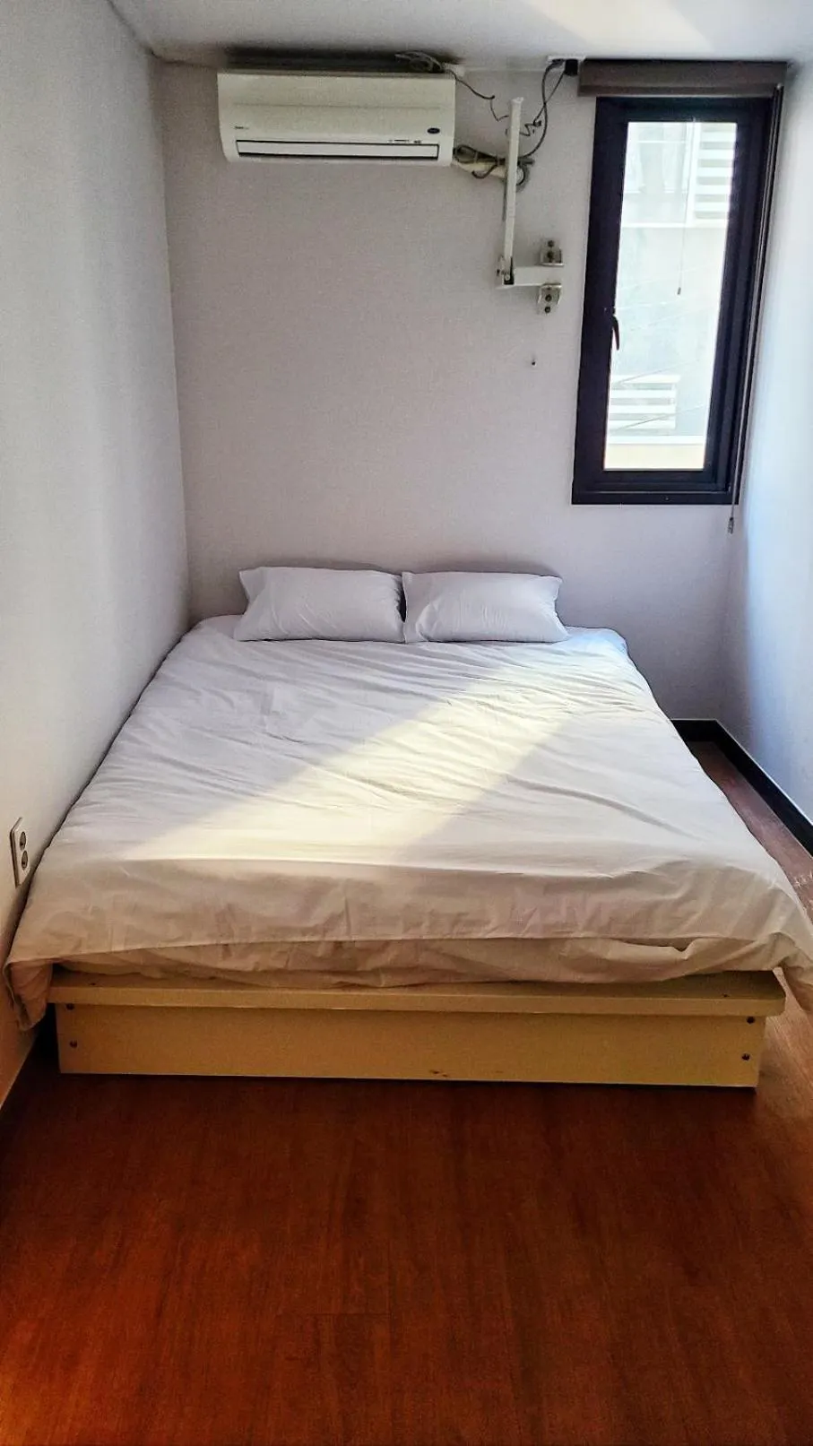 Standard Single Room with Shared Bathroom in Kimchee Busan Downtown Guesthouse