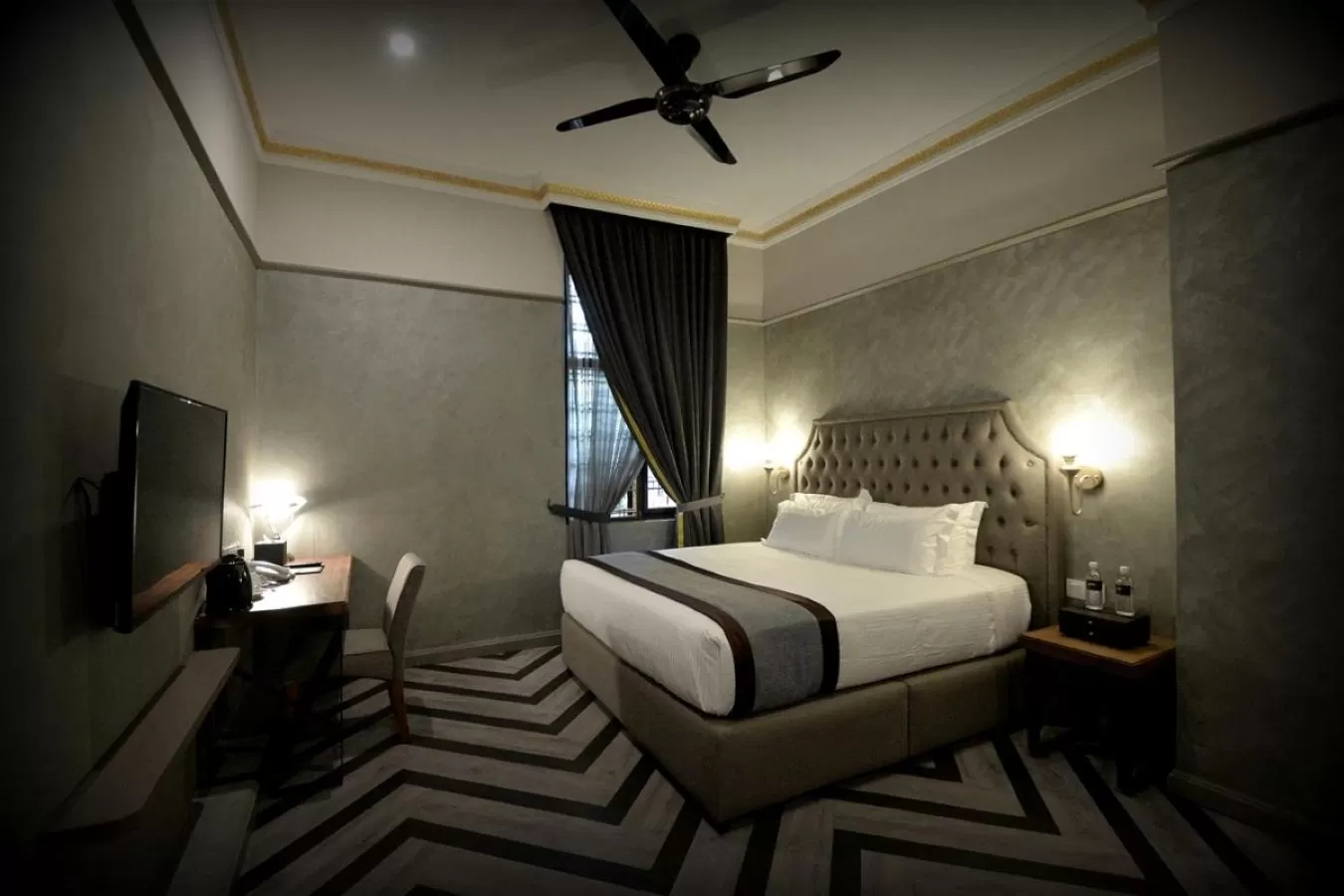  Premier King in 1969 Business Suites @ Ipoh Garden