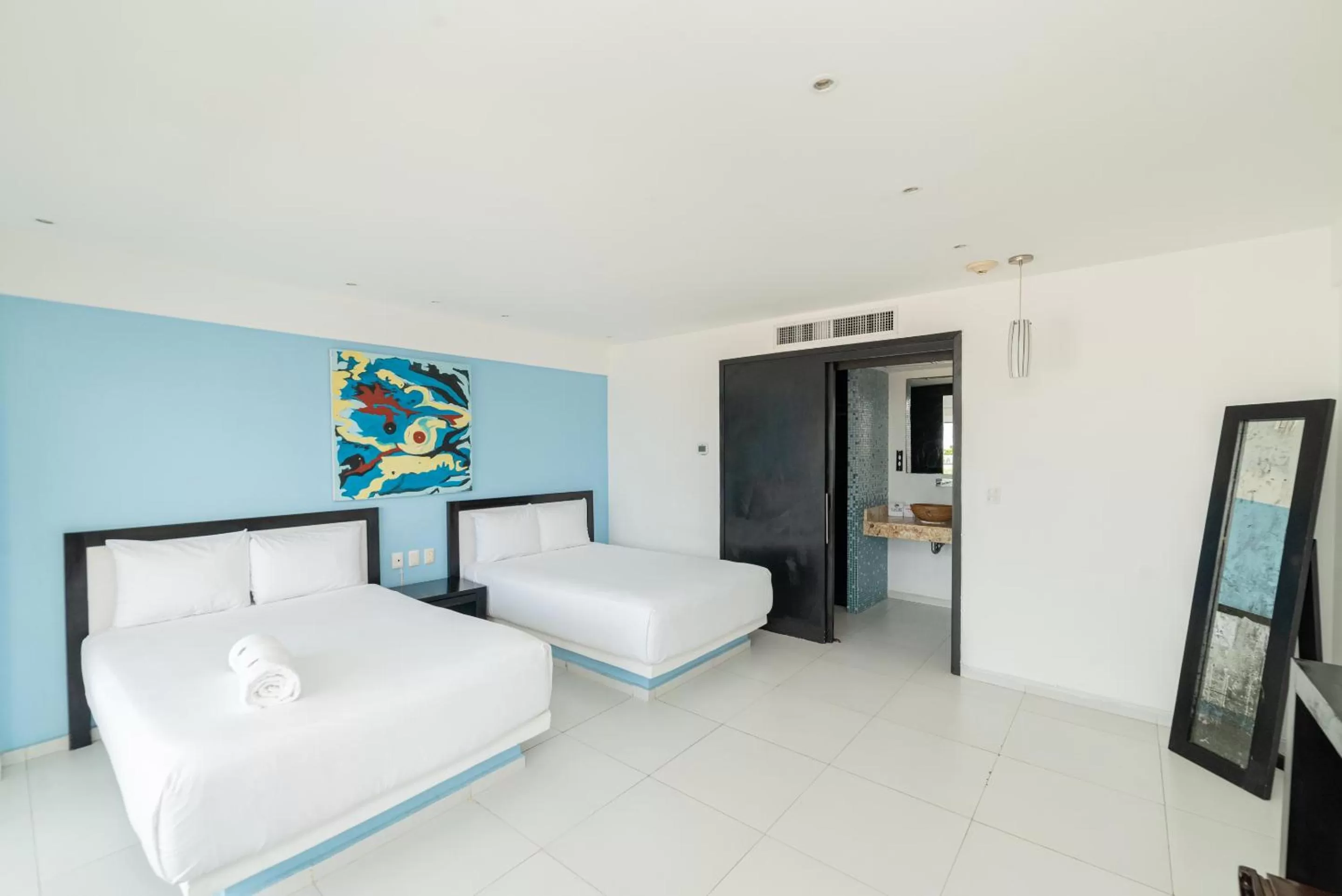 Standard Twin Room in Hotel Cache