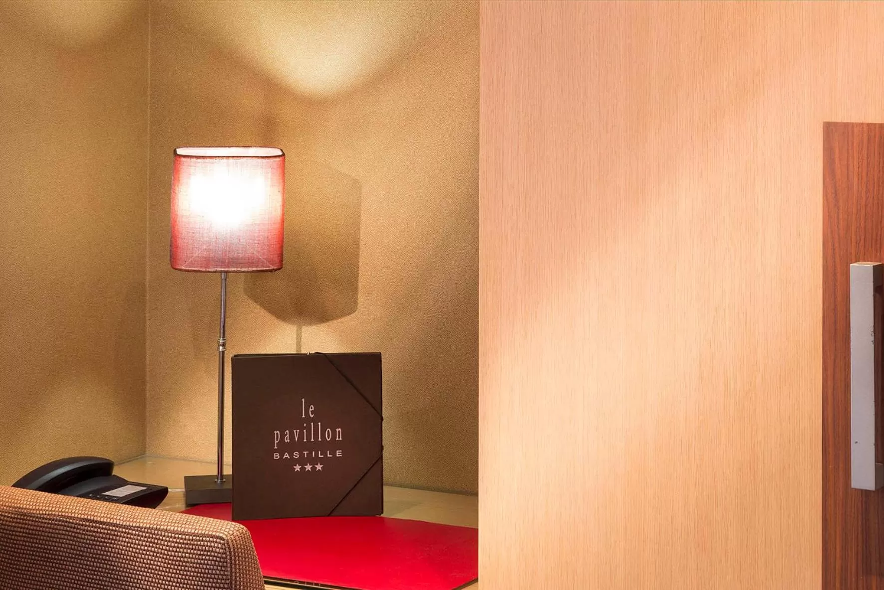 Triple Room in Hôtel Pavillon Bastille