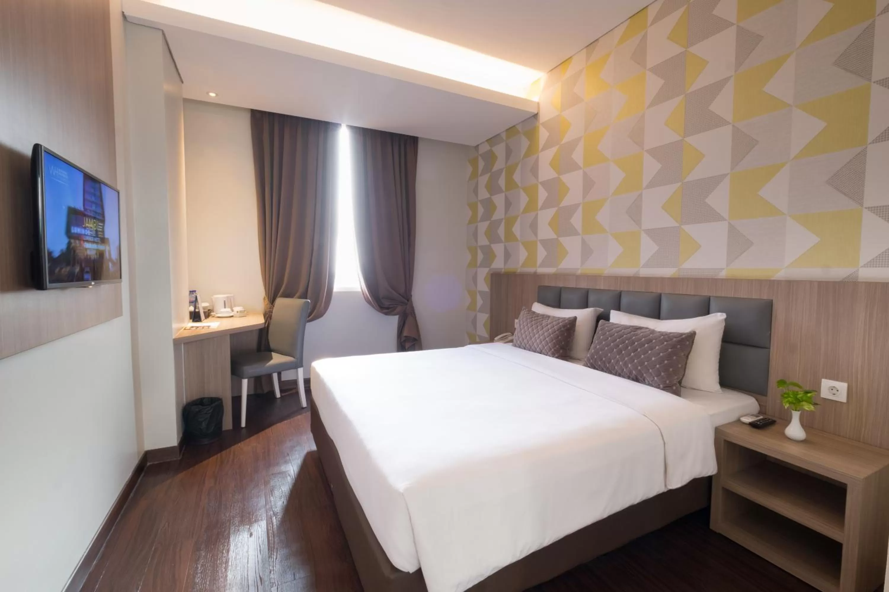 Executive Double Room in Hotel 88 ITC Fatmawati Jakarta By WH