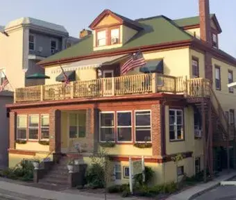 Carisbrooke Inn Bed & Breakfast Carisbrooke Inn Bed & Breakfast