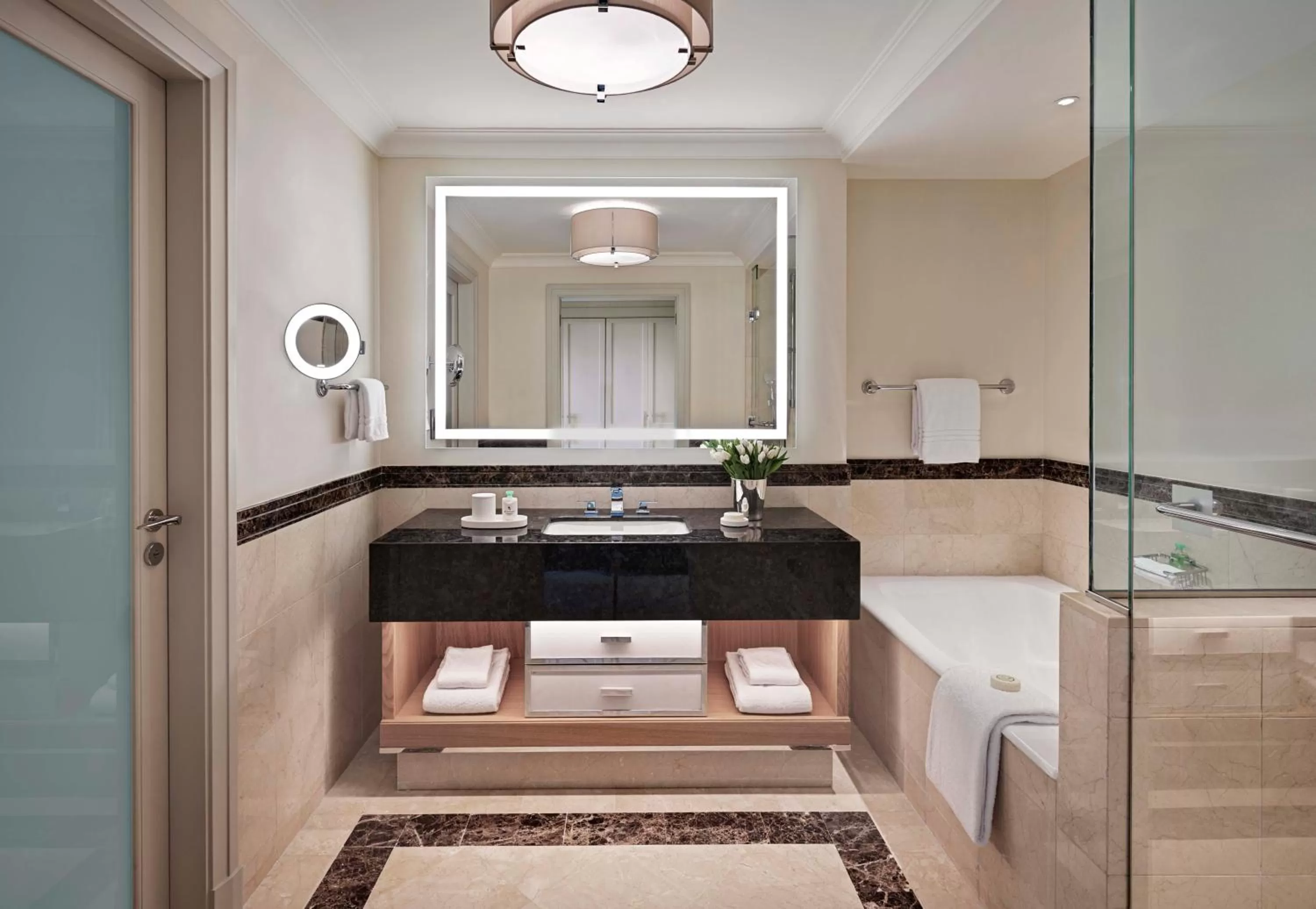 Superior Room Two Twin in Four Seasons Hotel Amman