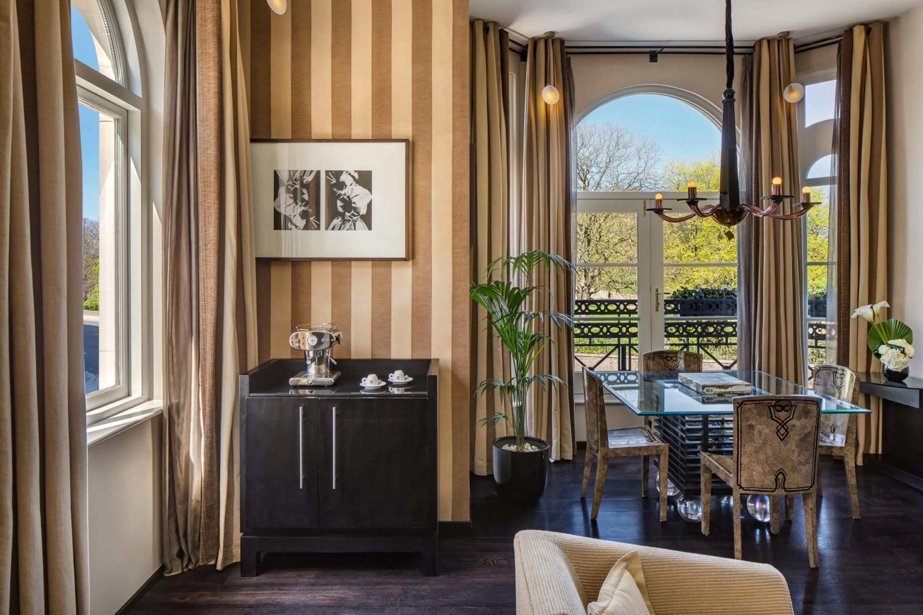 Suite in 60 Hyde Park Gate Hotel