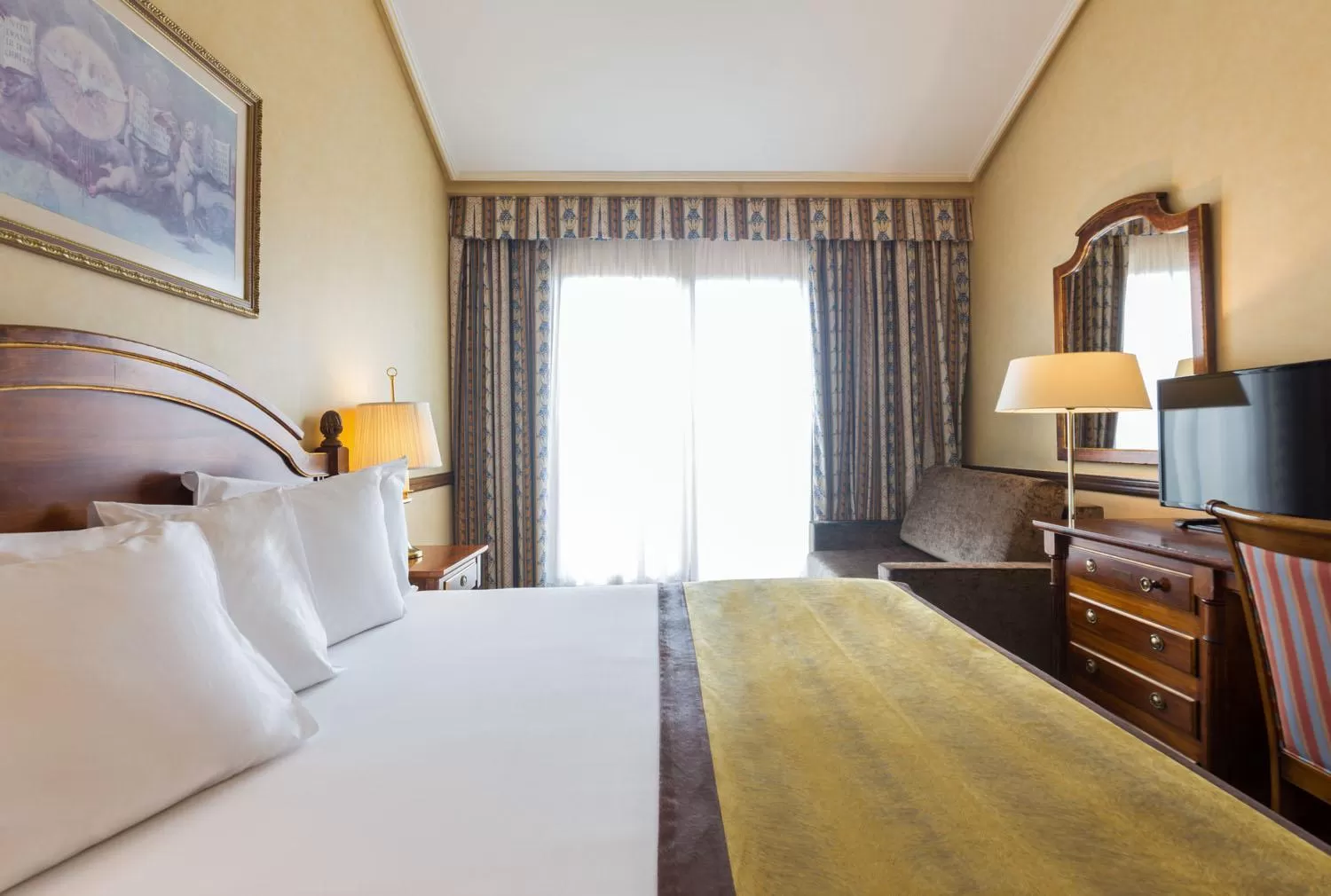 Doble room with extra bed in Hotel Exe Reina Isabel