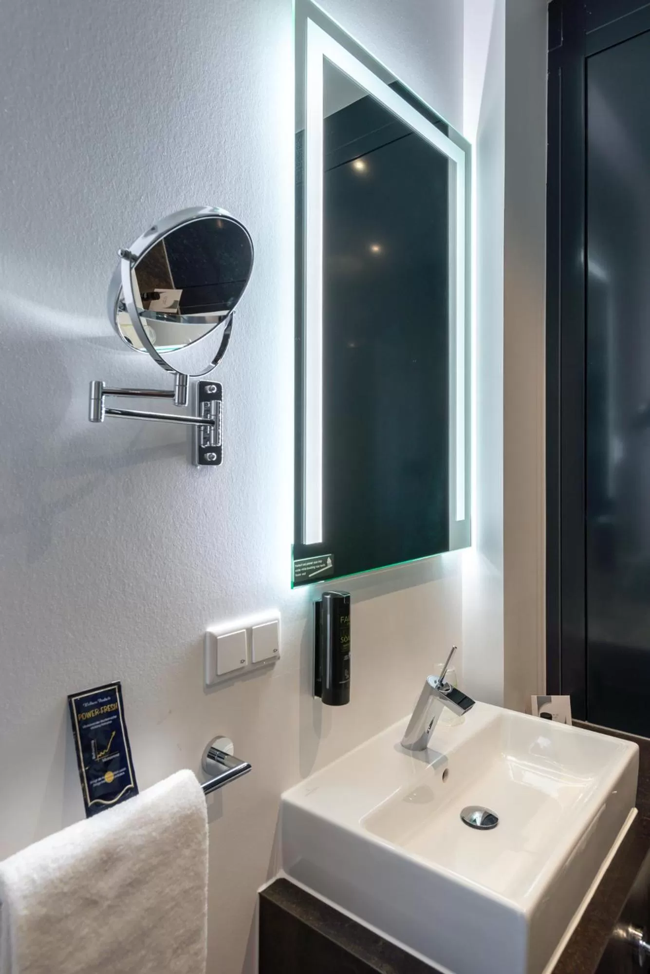 Deluxe Room in Hotel Esplanade Dortmund