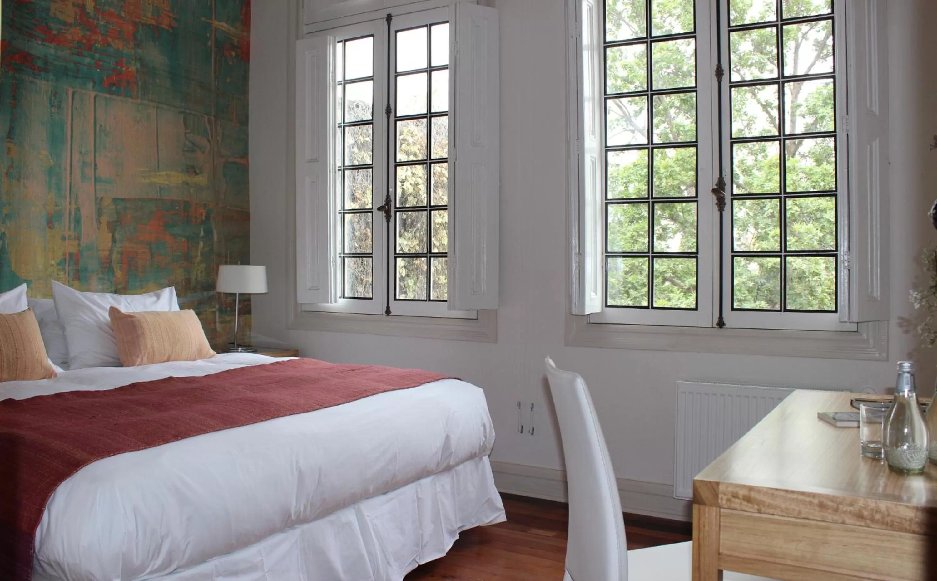 Queen Room with Garden View in Matildas Hotel Boutique