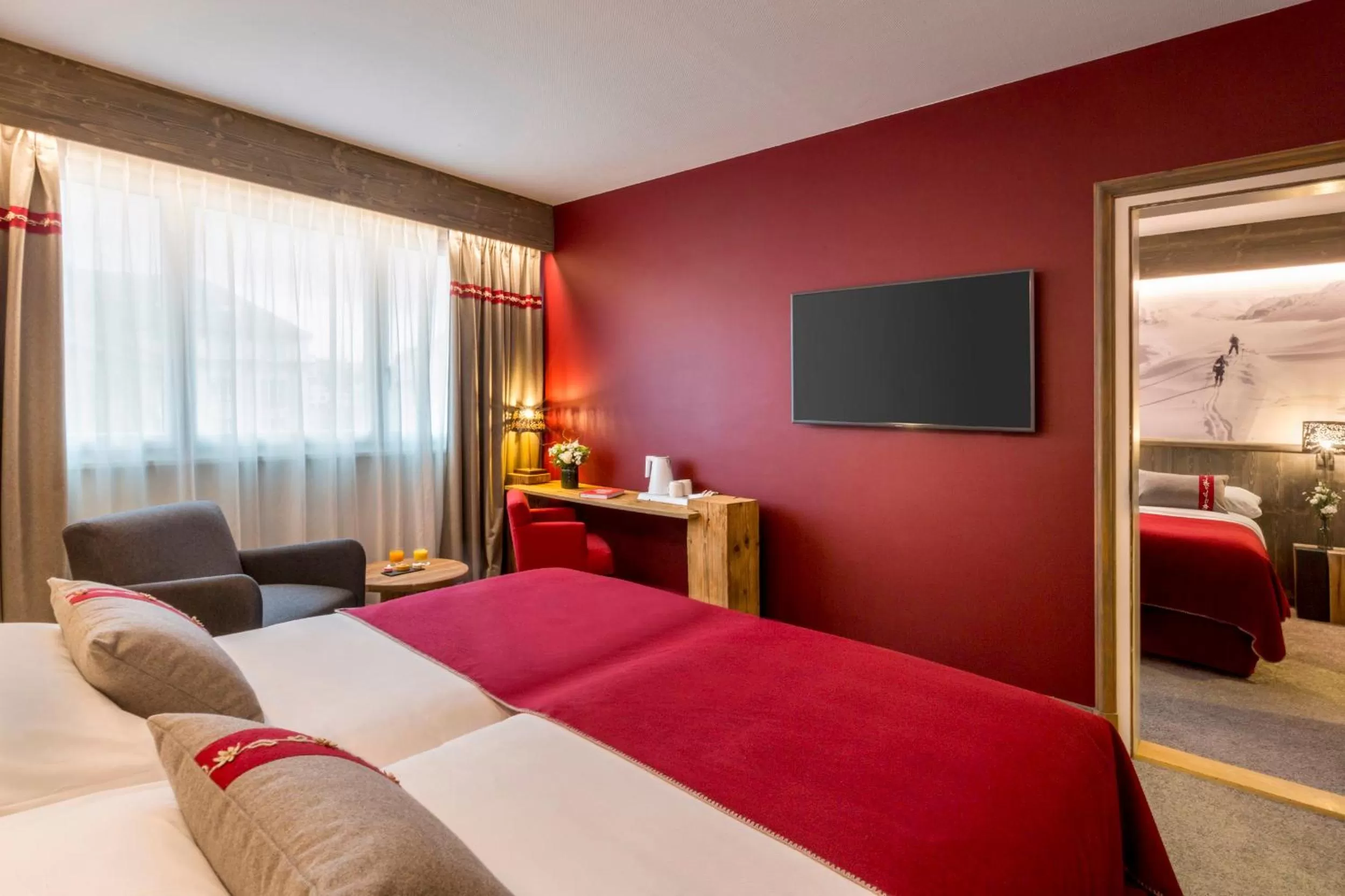 Two Connecting Double Rooms in Edelweiss Manotel