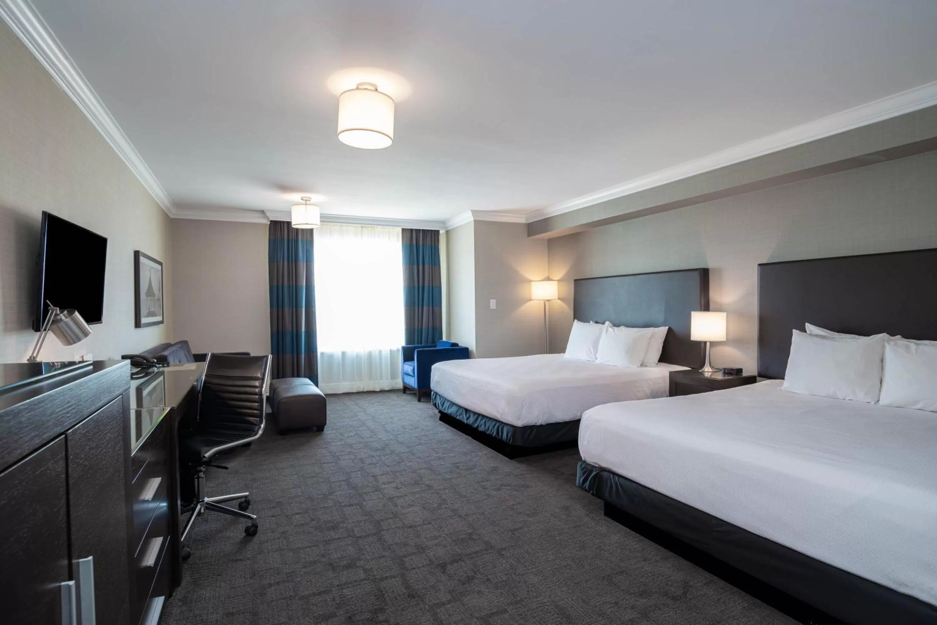 Standard Room, 2 King Beds, Sofa Bed in Sandman Hotel Oakville