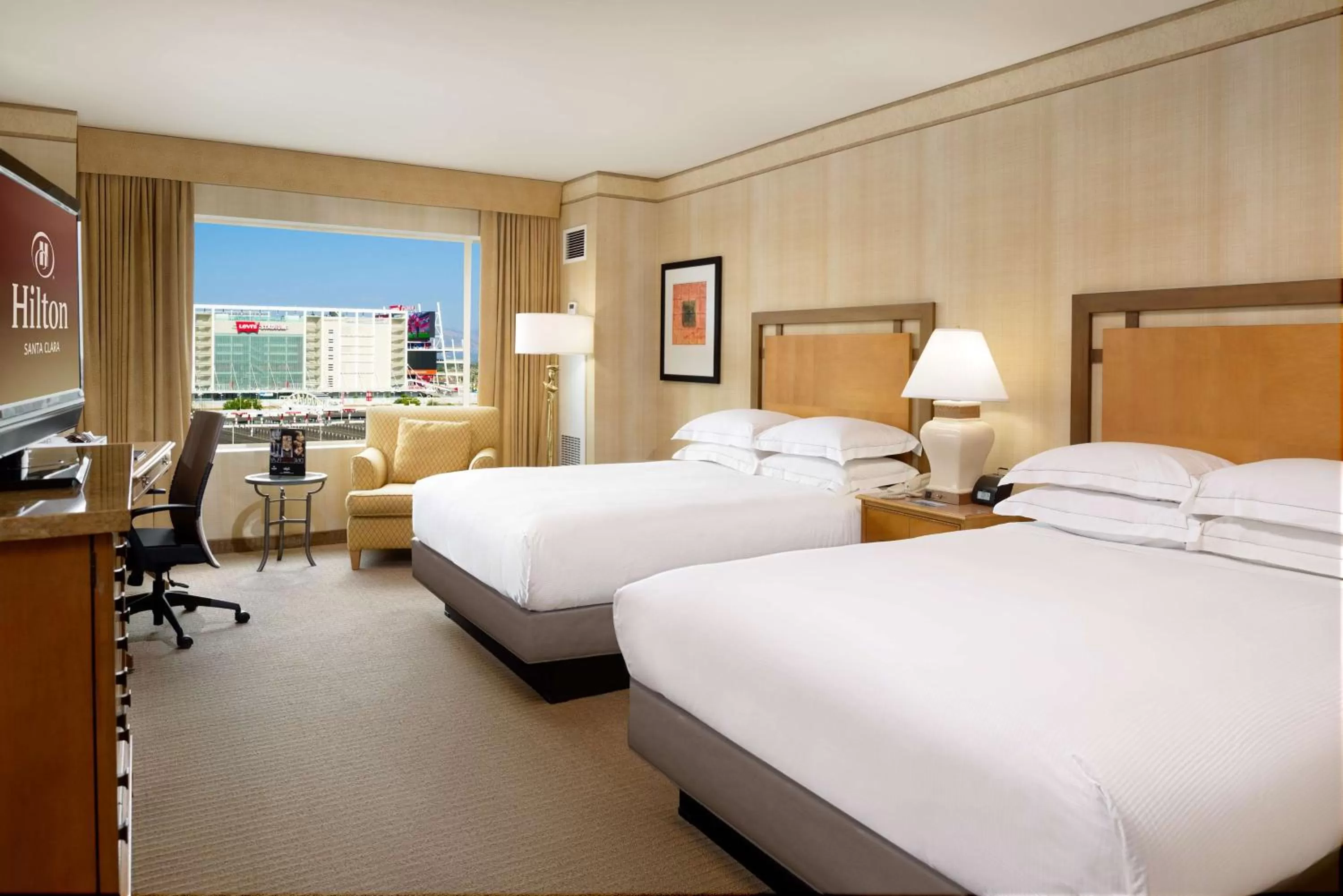 Two Double Beds with Stadium View in Hilton Santa Clara