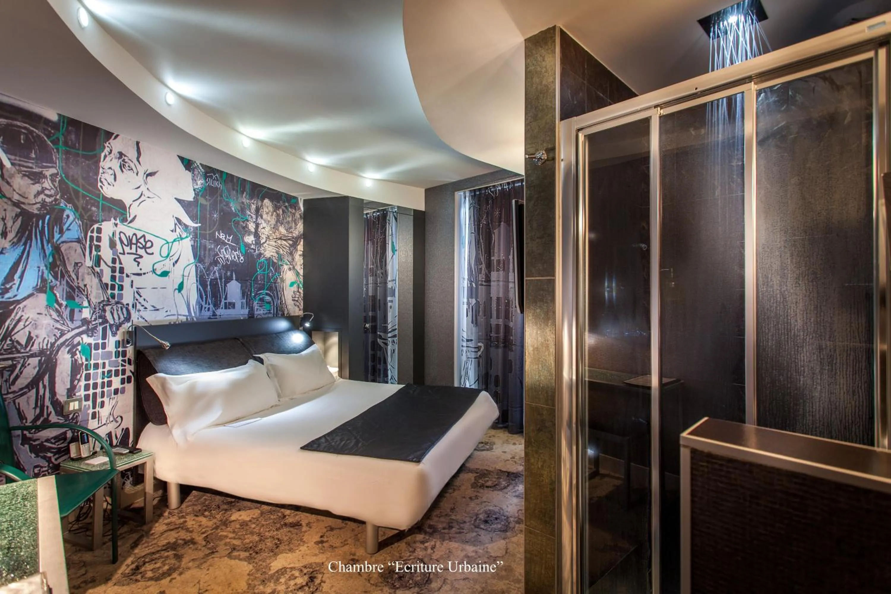 Superior Double Room with Massaging-Jet Shower in Apostrophe Hôtel