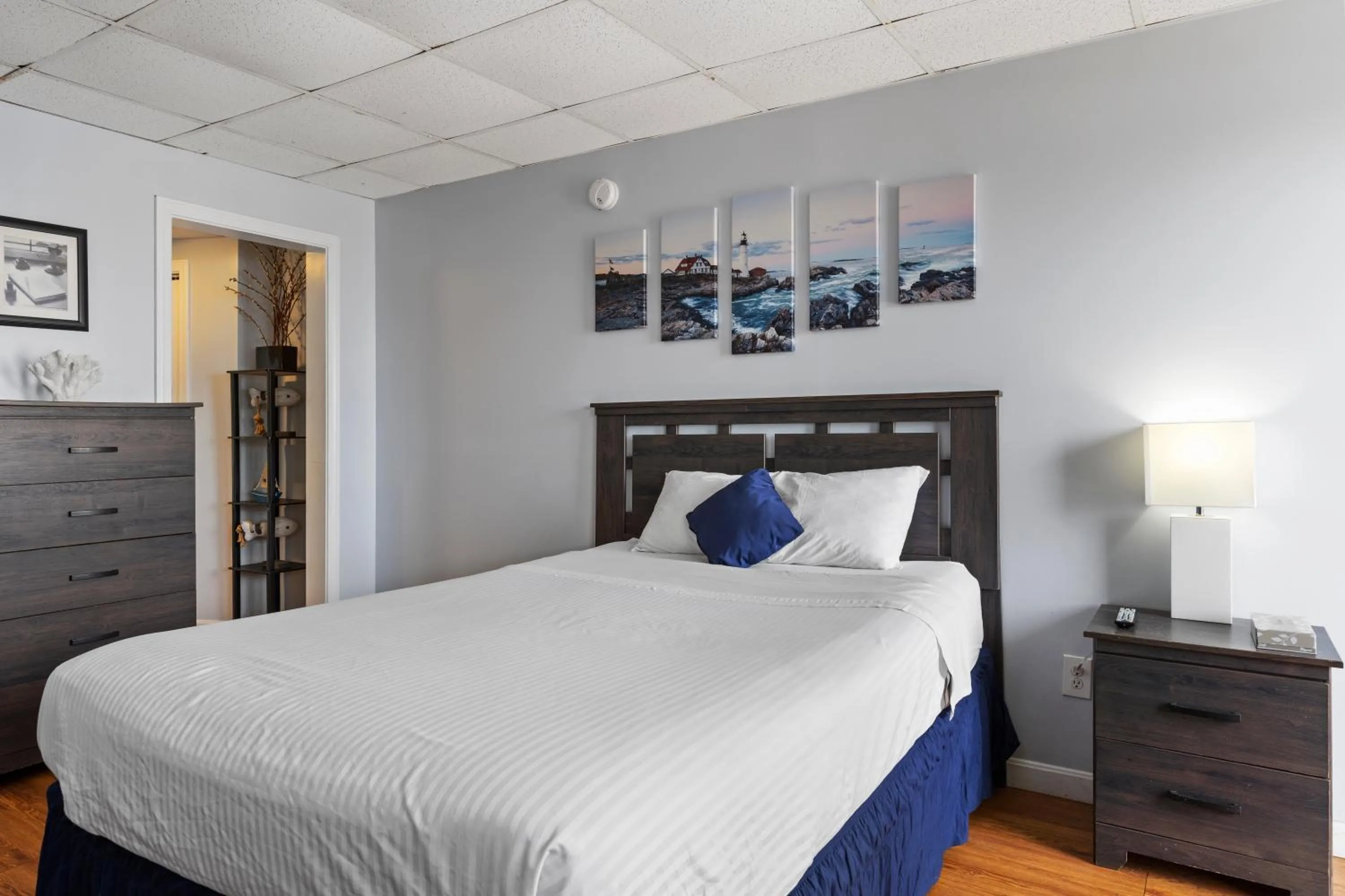 Two-Bedroom Suite in Mt Royal Motel