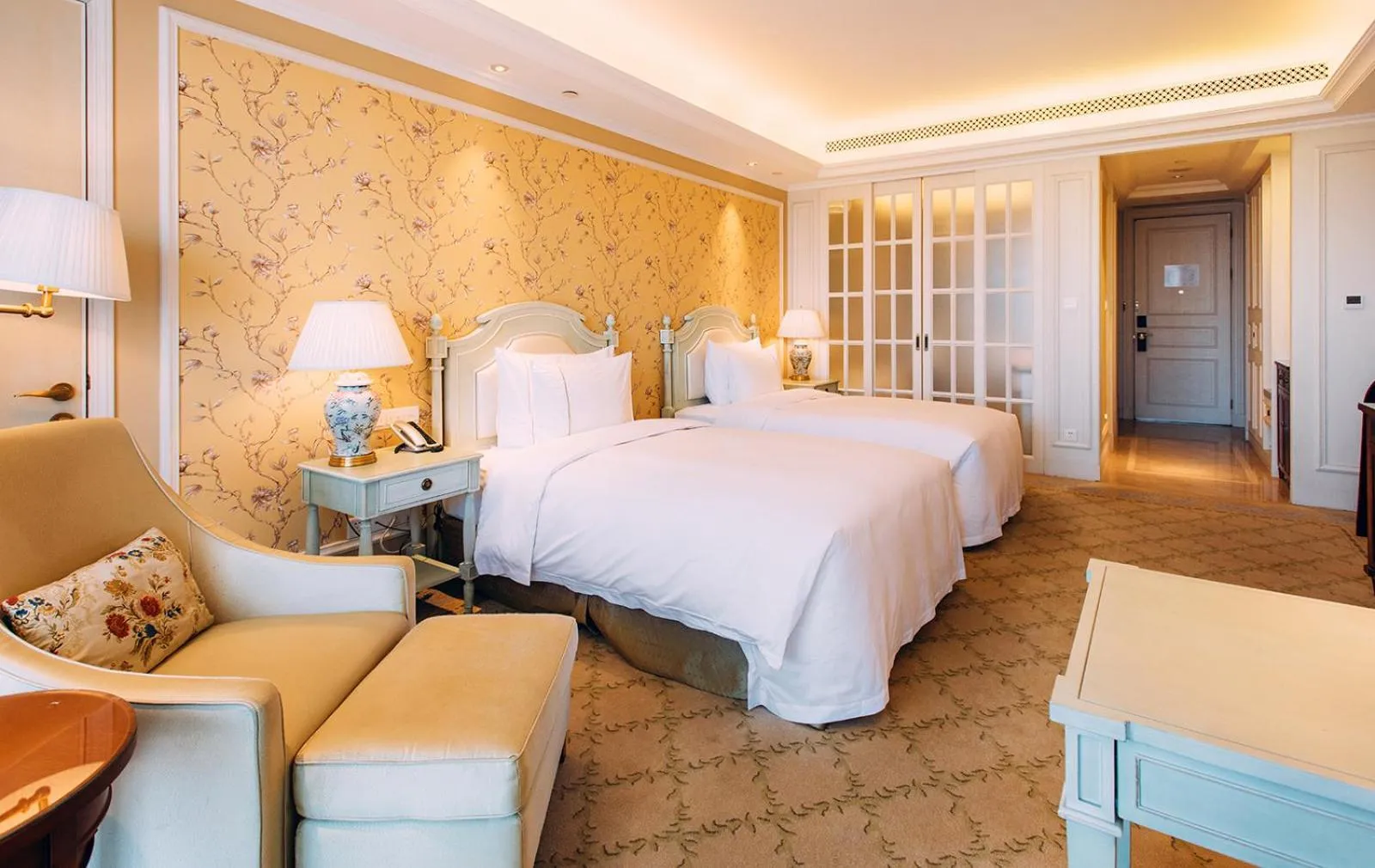 Deluxe Twin Room in Orient-Anyi international Hotel