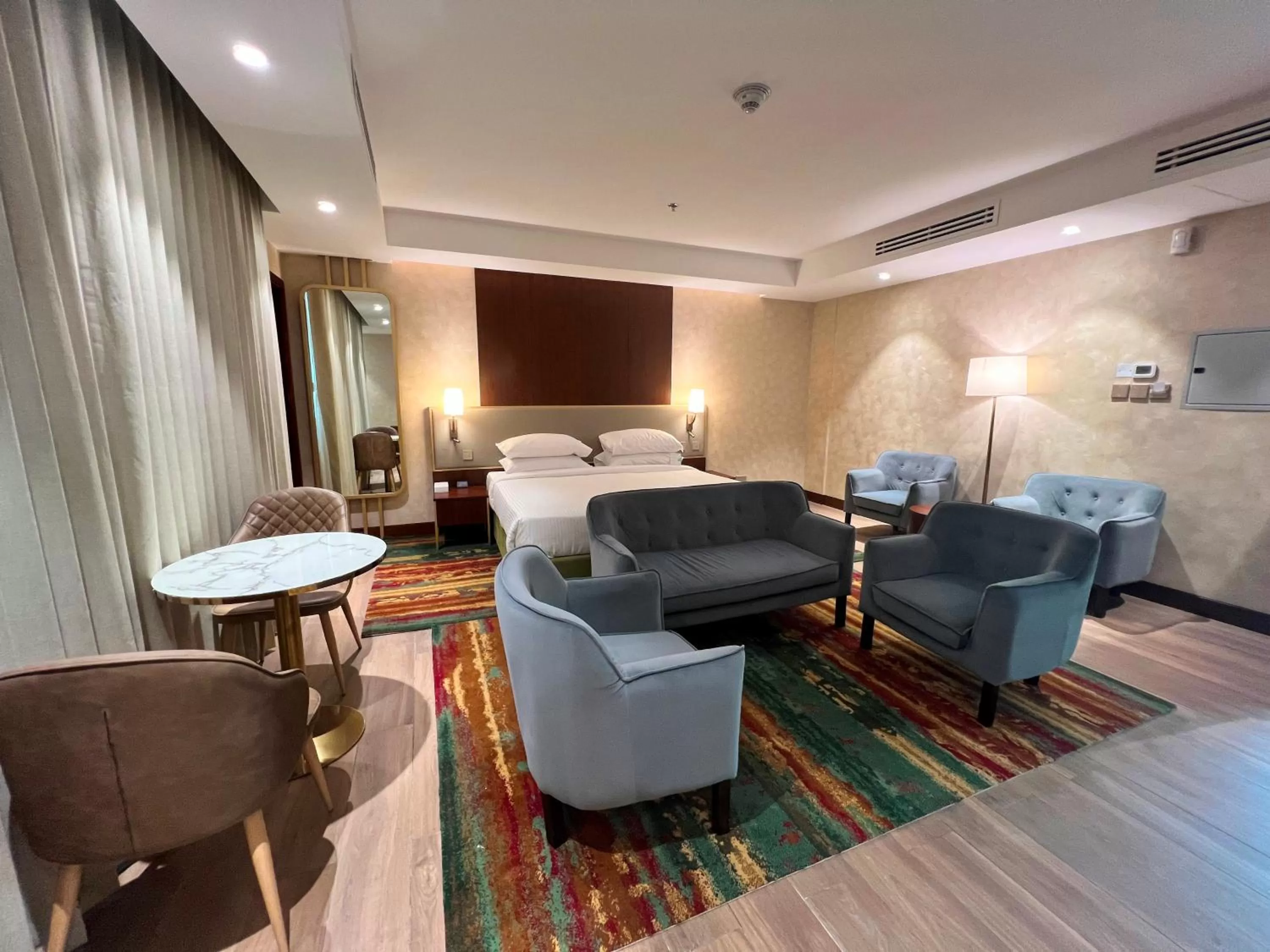 Boutique Suite in City Seasons Suites