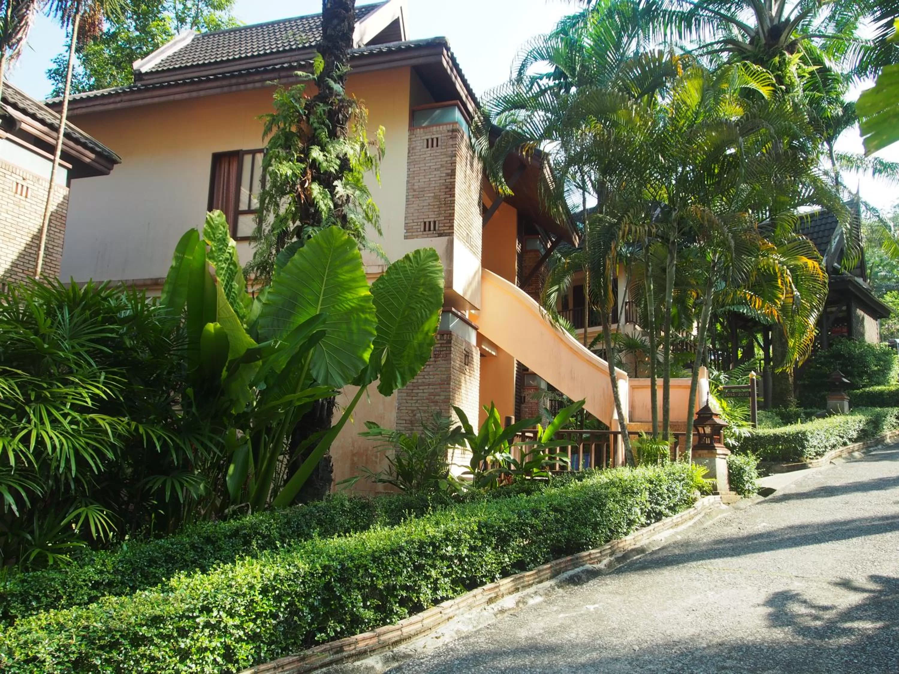 Deluxe Double or Twin Room with Mountain View in Khaolak Palm Beach Resort