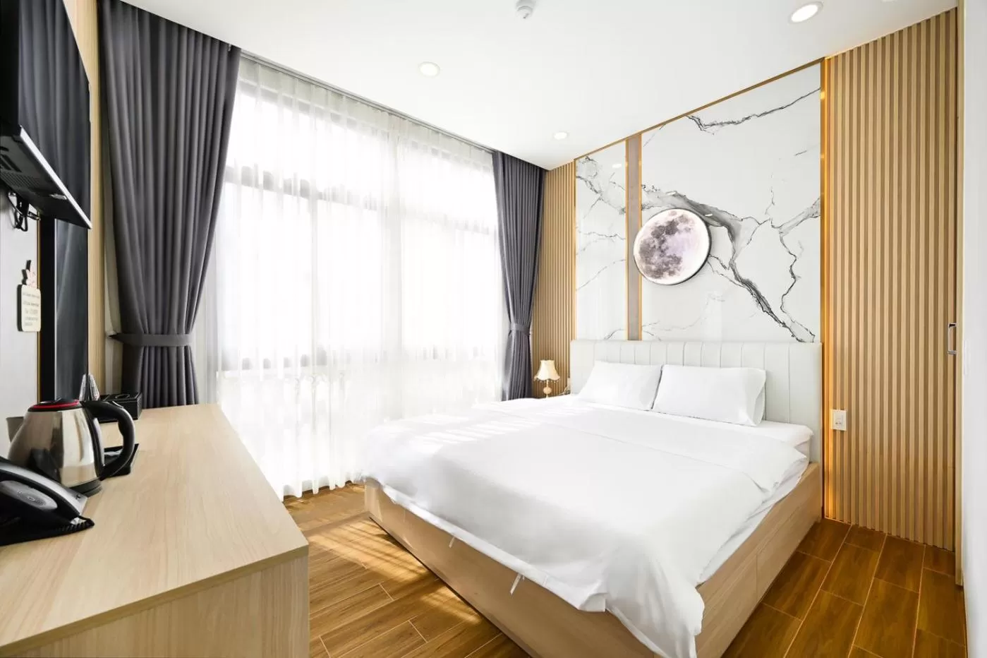Superior Double Room in Lotus Airport Hotel Saigon