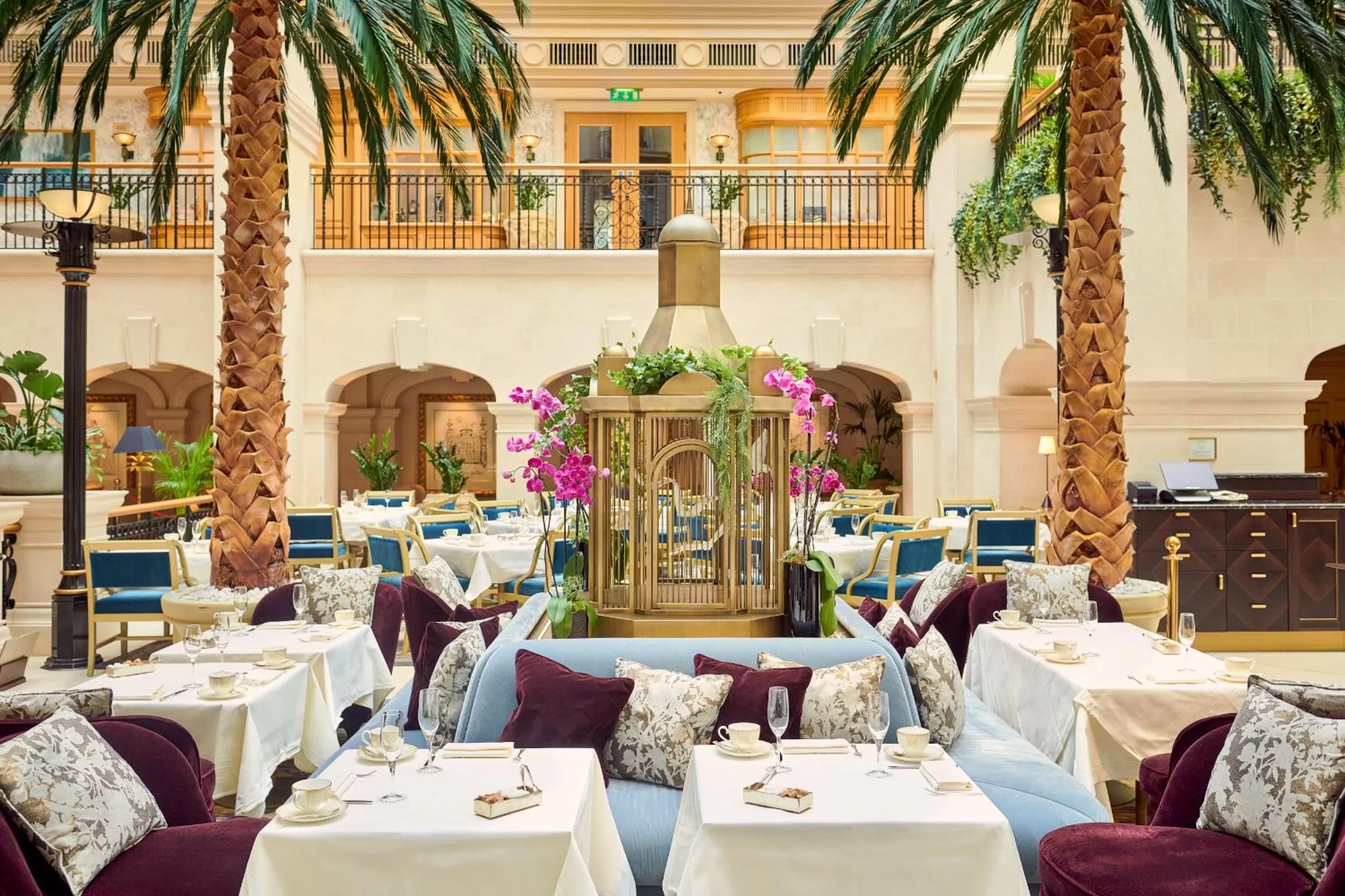 Restaurant/places to eat in The Landmark London