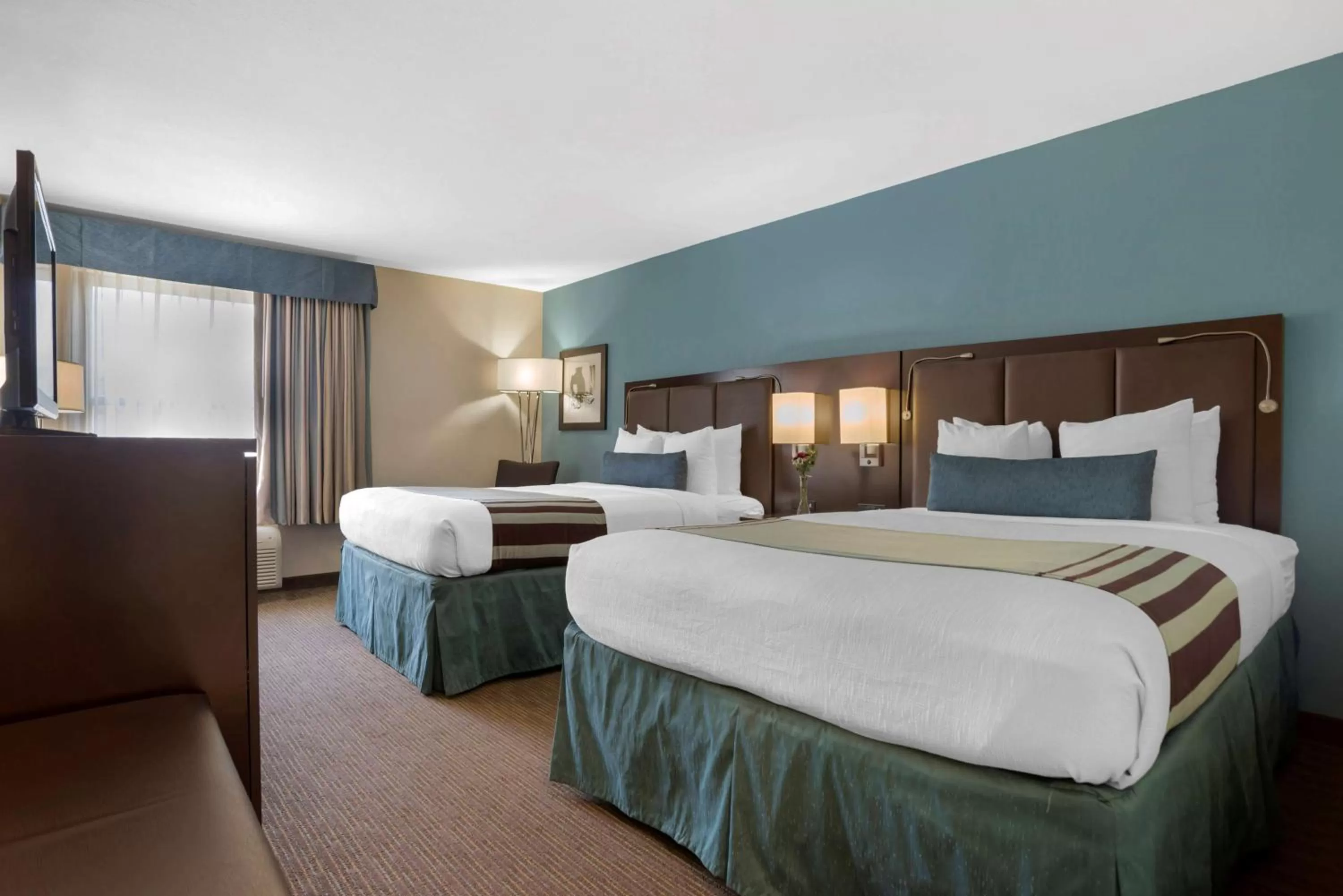 Queen Room with Two Queen Beds with Roll-In Shower in Best Western Plus Tallahassee North Hotel