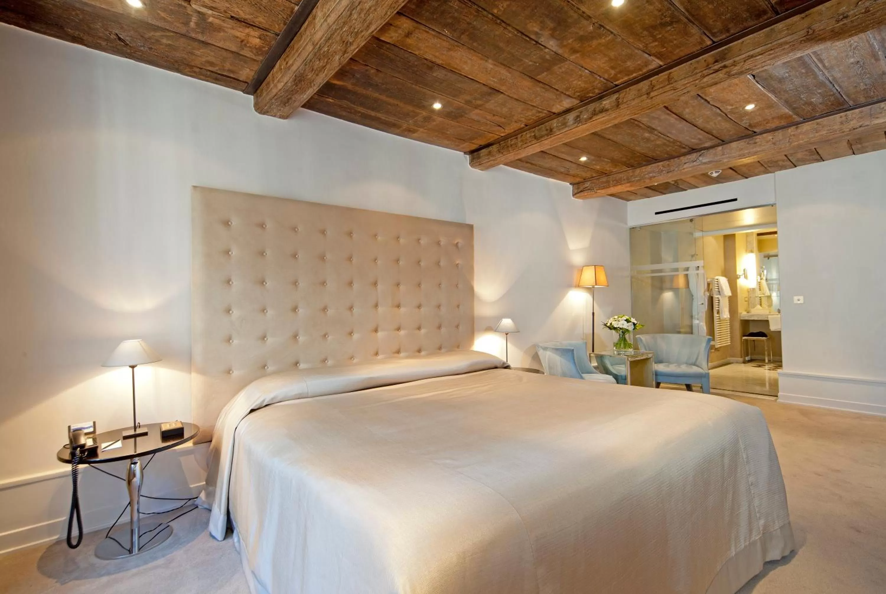 Deluxe Double or Twin Room in Hotel Le Place d'Armes