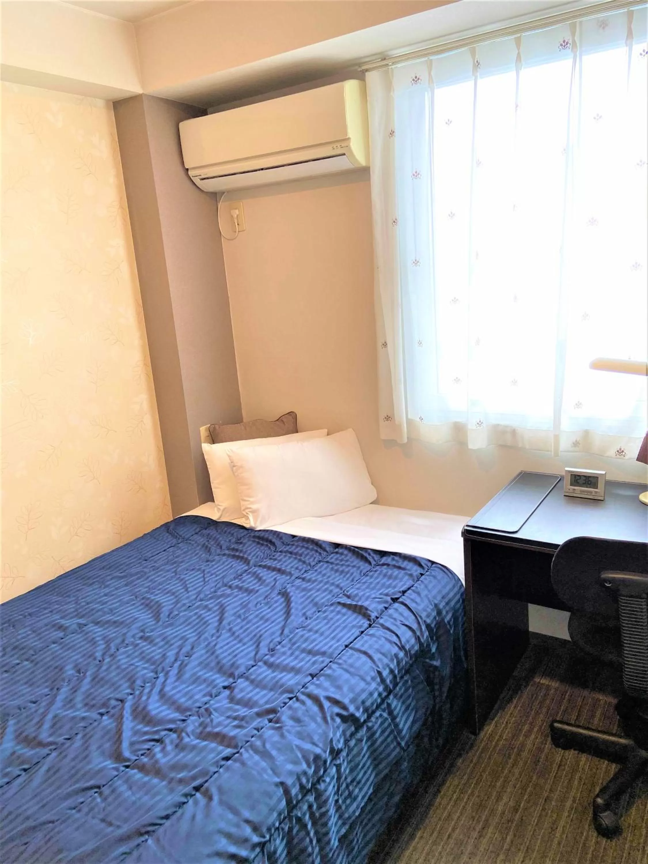 Small Double Room - Non-Smoking in Saga City Hotel