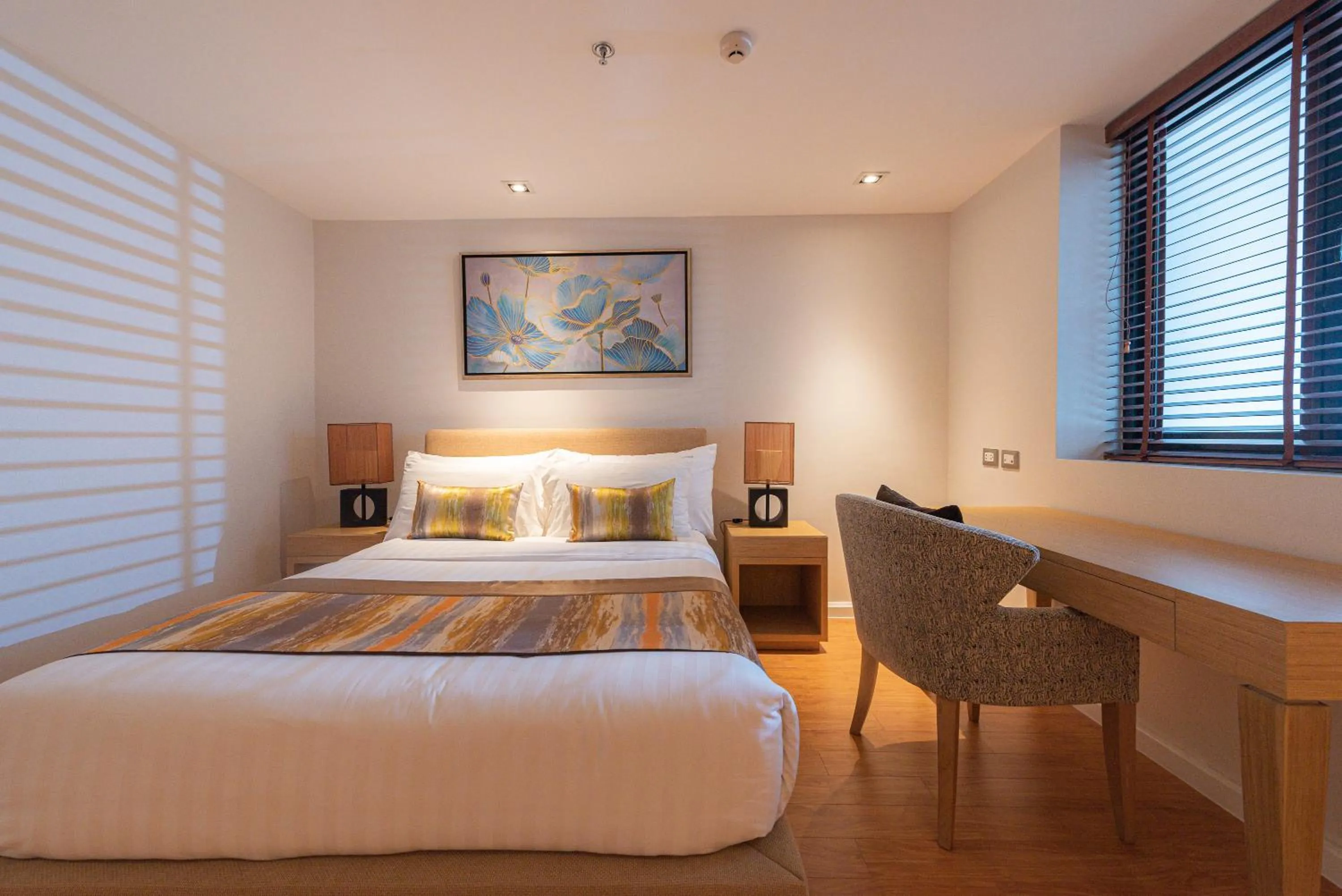 Executive Sky Suite in Summit Windmill Golf Suite Hotel at Suvarnabhumi