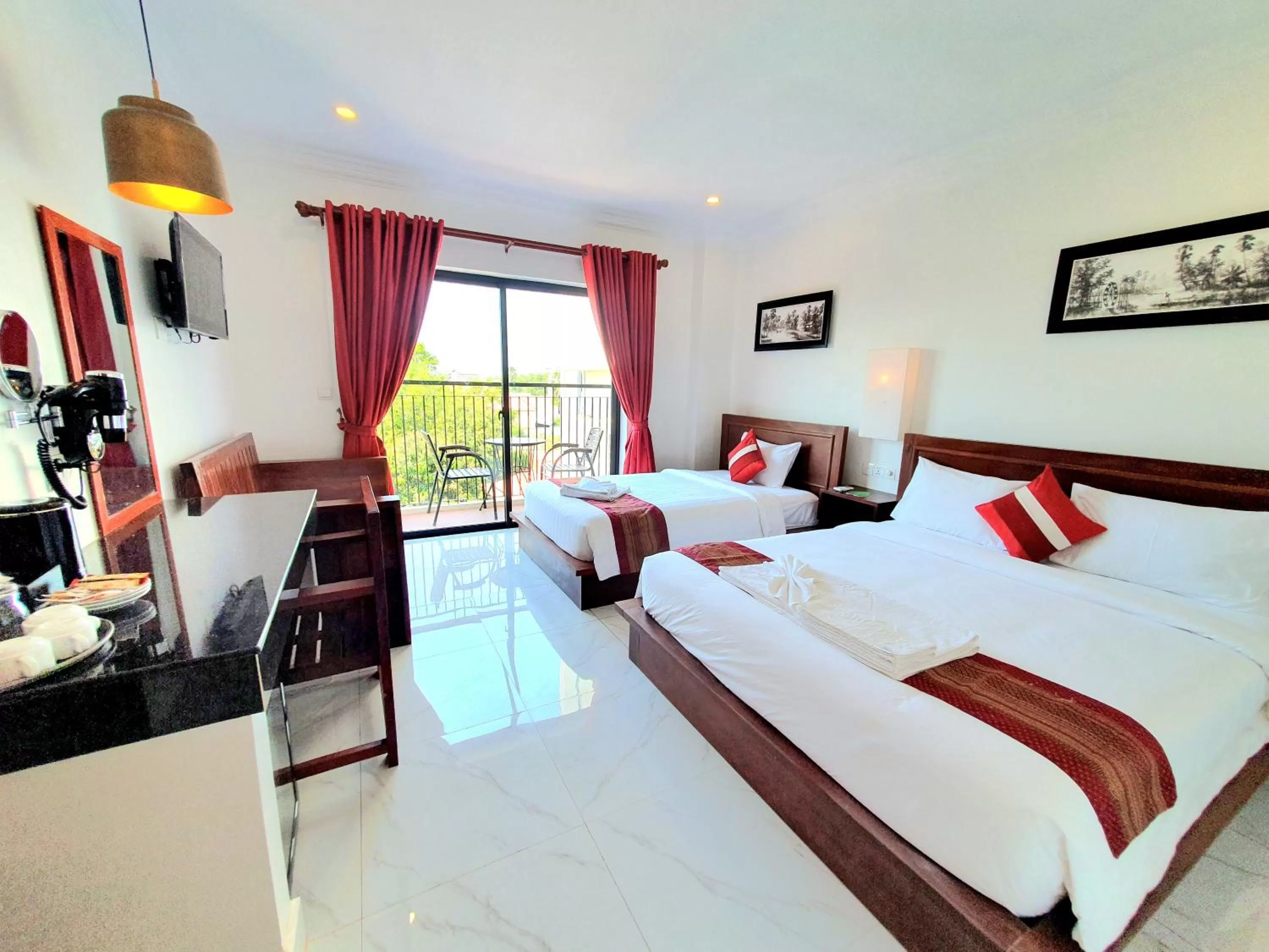 Deluxe Family Room in Long Night Siem Reap Hotel