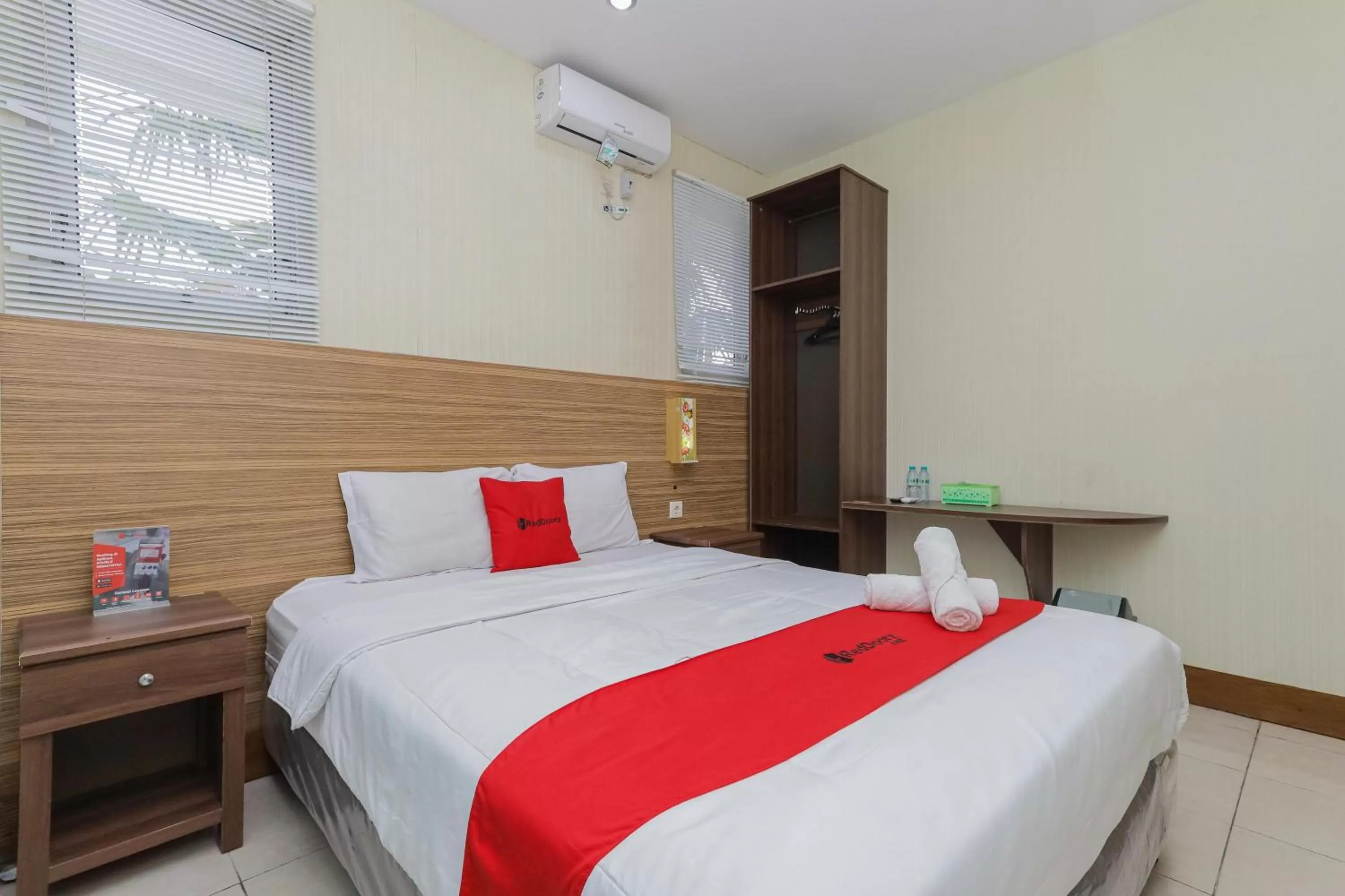 Double Room in RedDoorz Syariah @ Klojen Malang