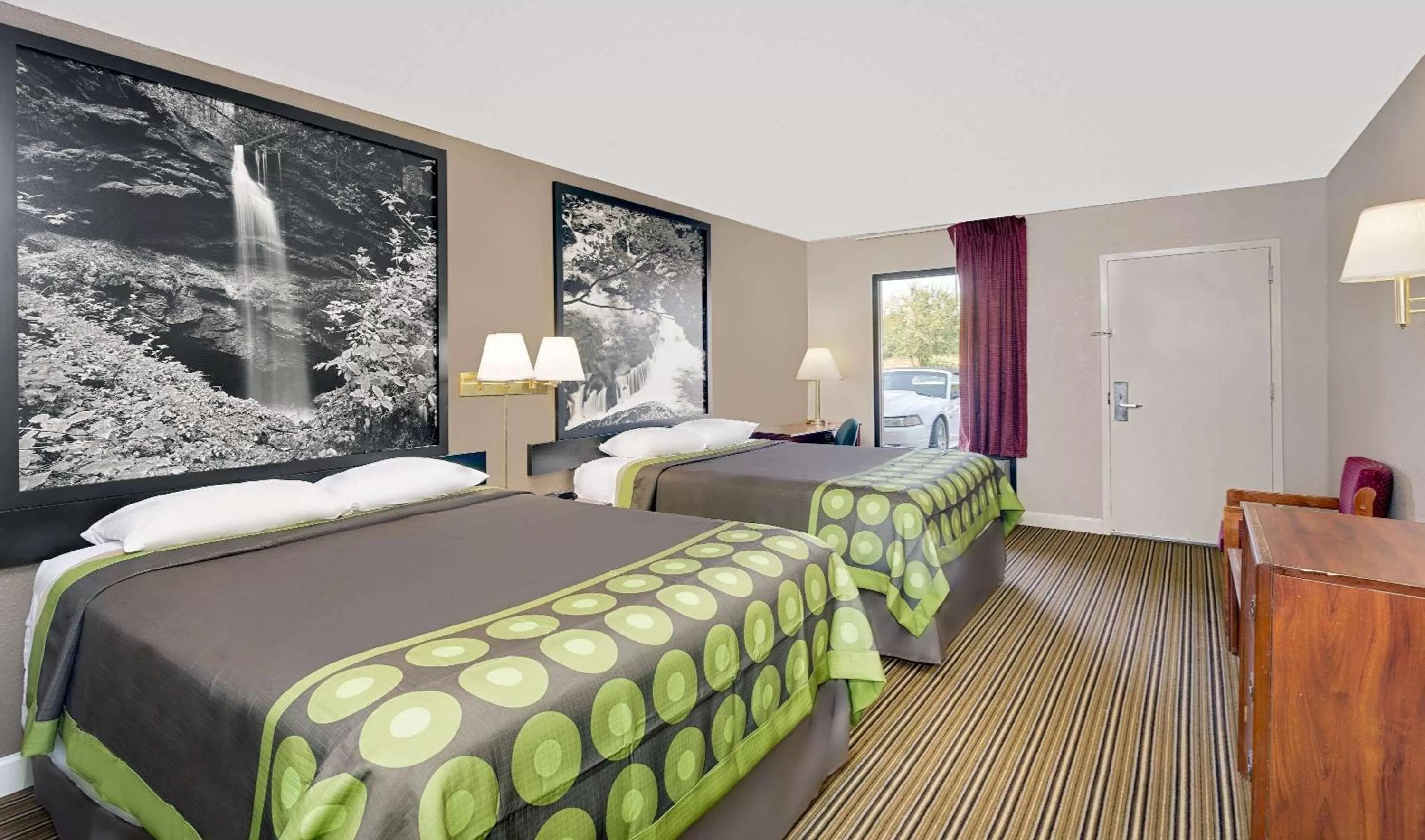 Queen Room with Two Queen Beds - Smoking in Super 8 by Wyndham Athens