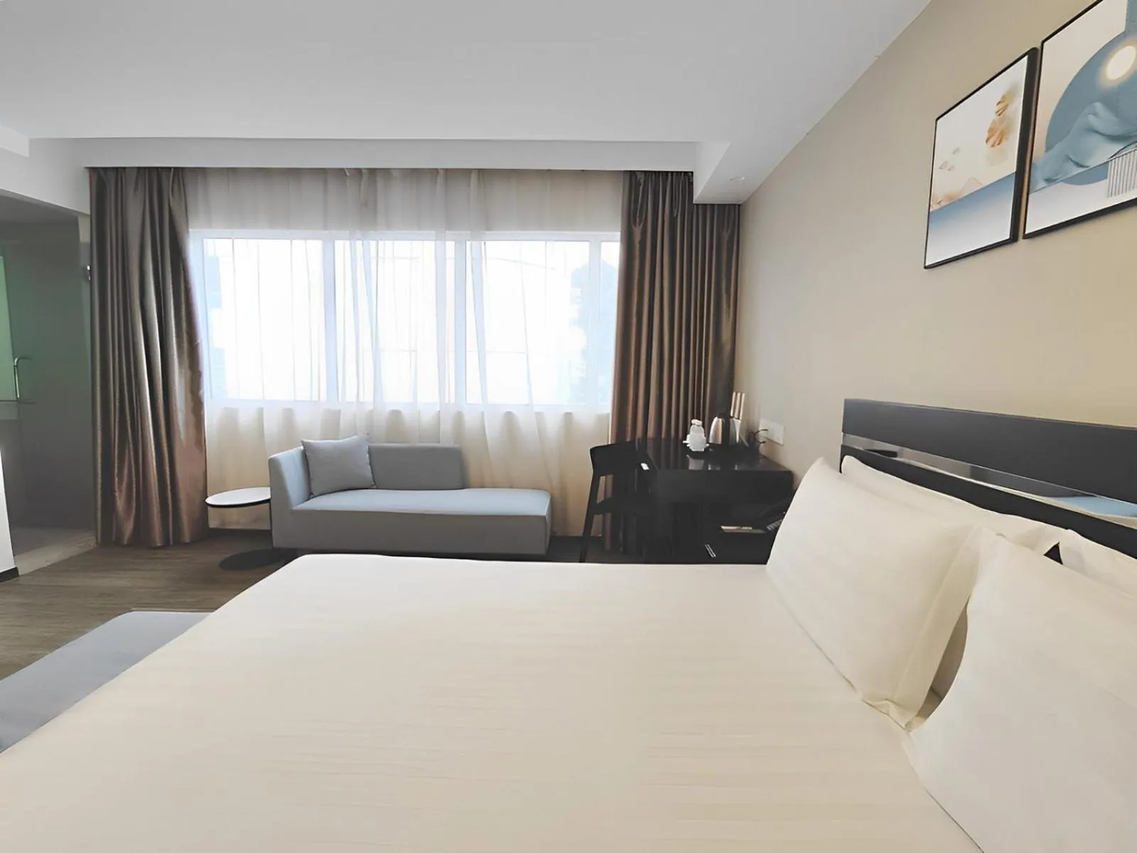 Executive Deluxe Double Room in Link Hotel Singapore