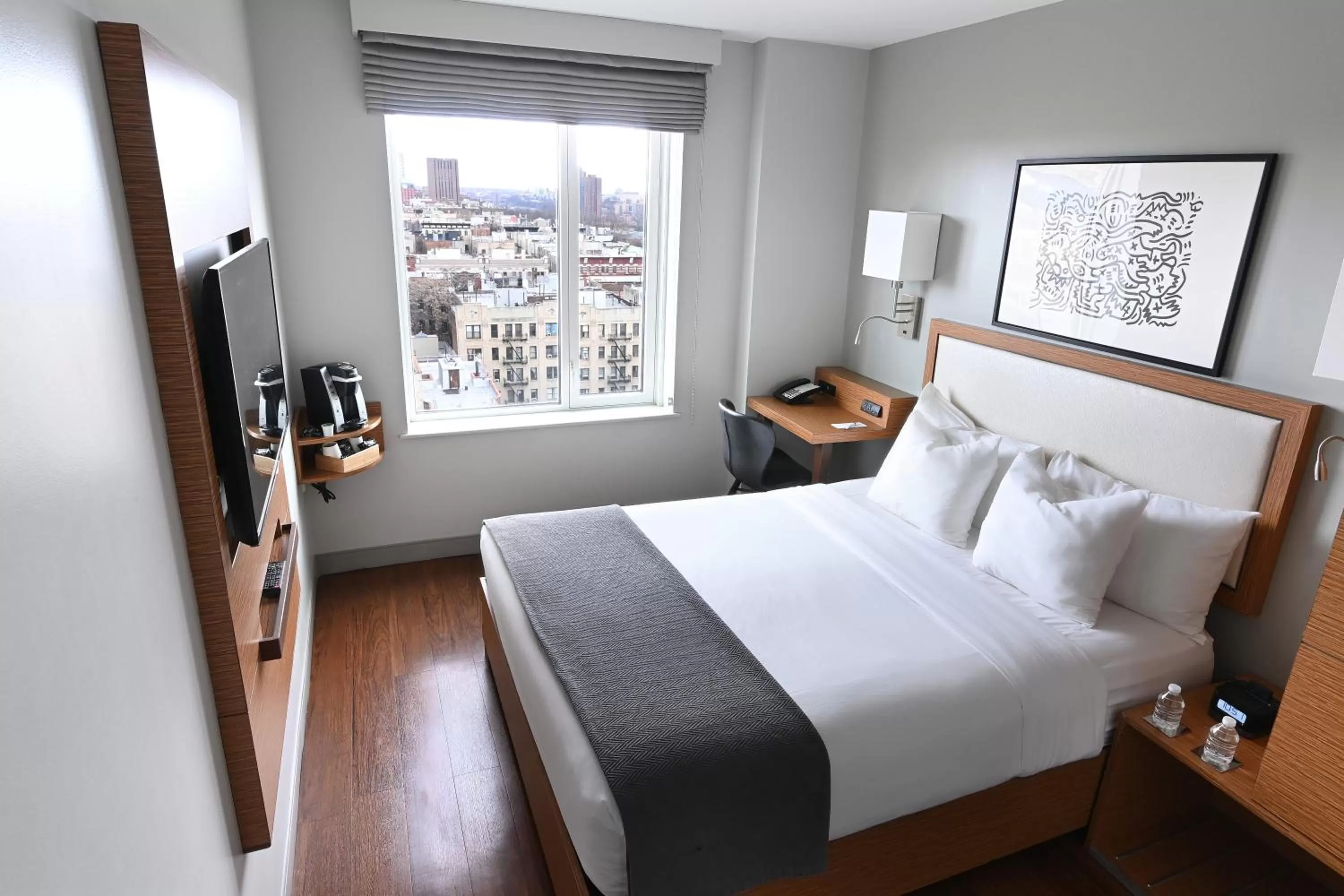 Edge Standard Queen in Edge Hotel Washington Heights