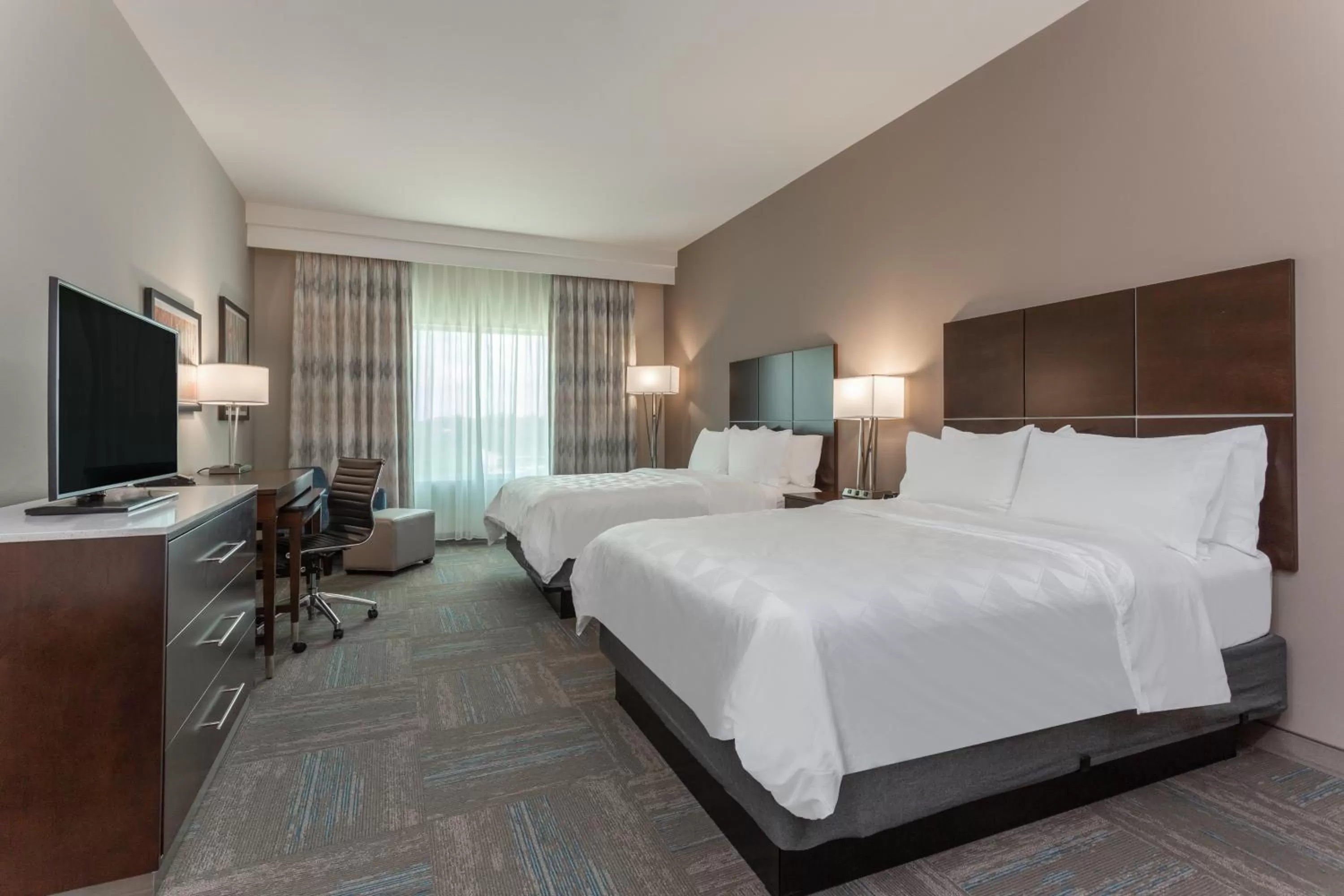 Standard Queen Room with Two Queen Beds in Holiday Inn & Suites - Jefferson City by IHG