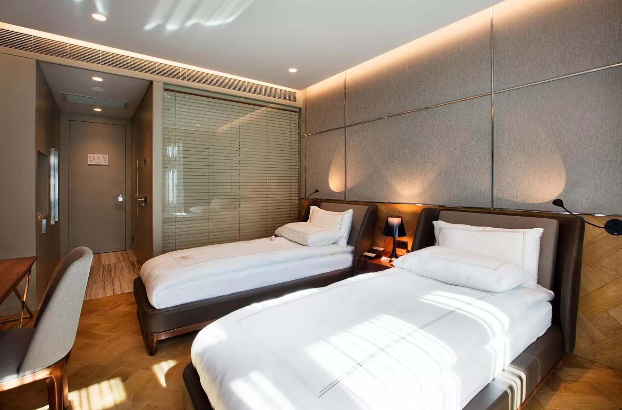 Deluxe Room Twin Bed in Fer Hotel