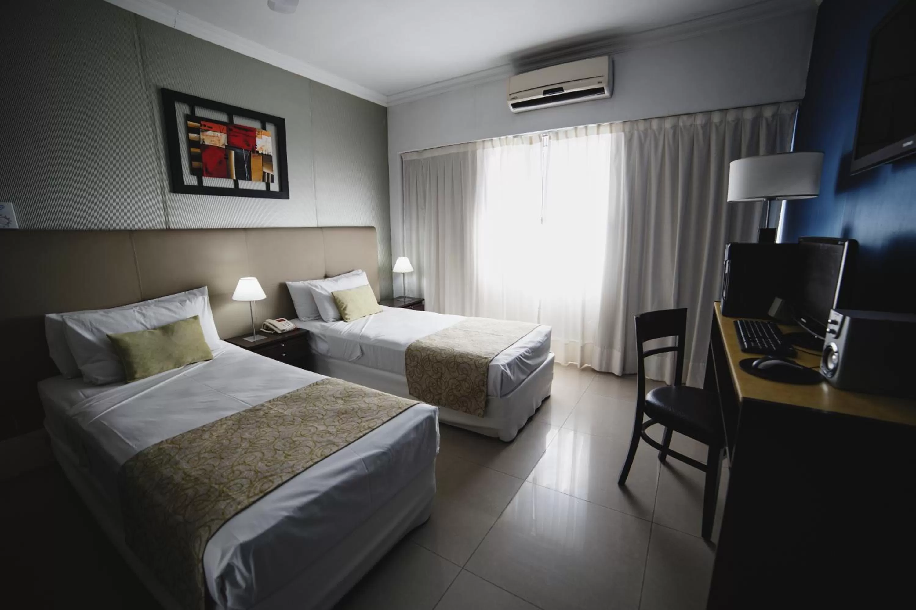 Quadruple Room in Ker Urquiza Hotel