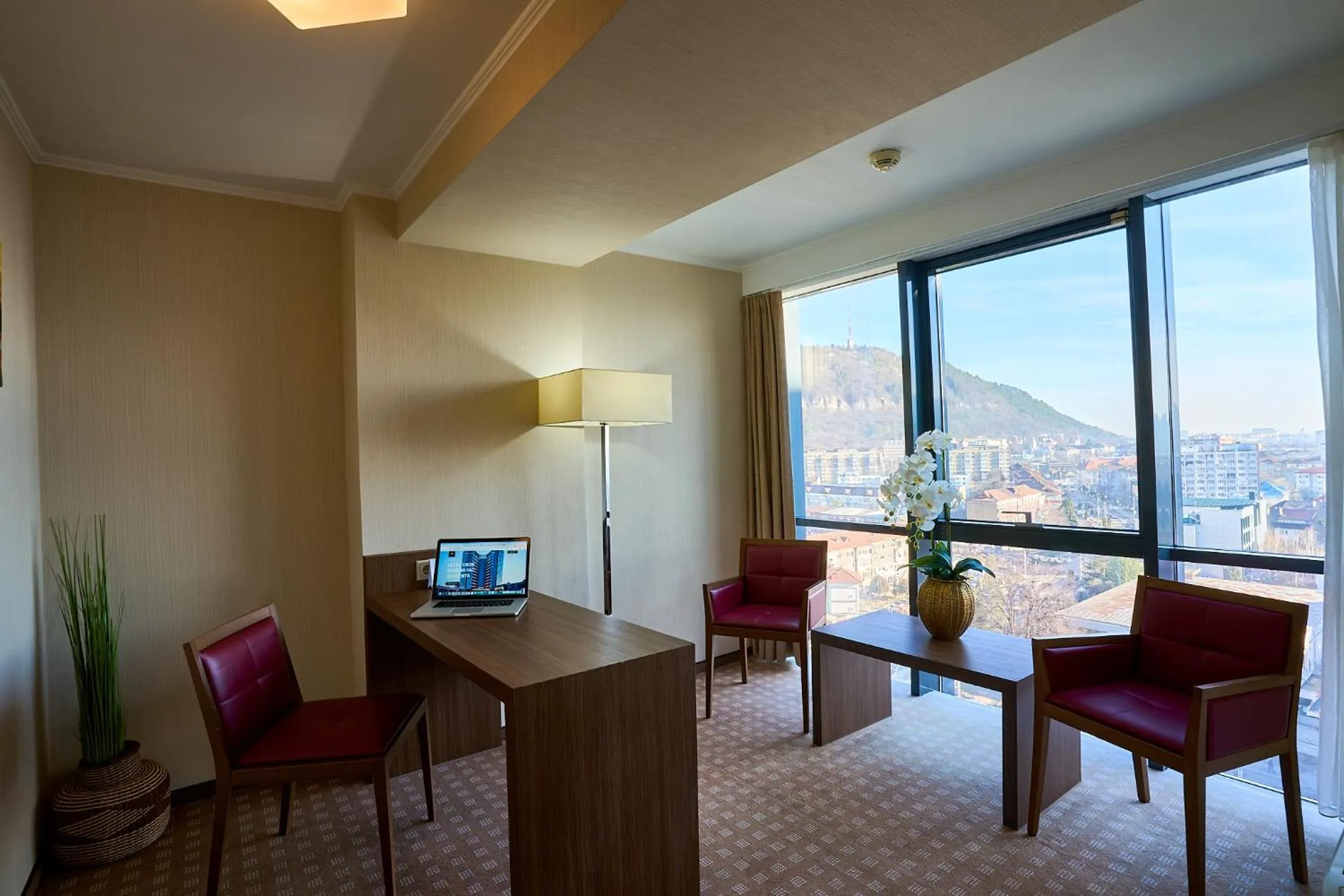 Junior Suite with City View in Central Plaza Hotel