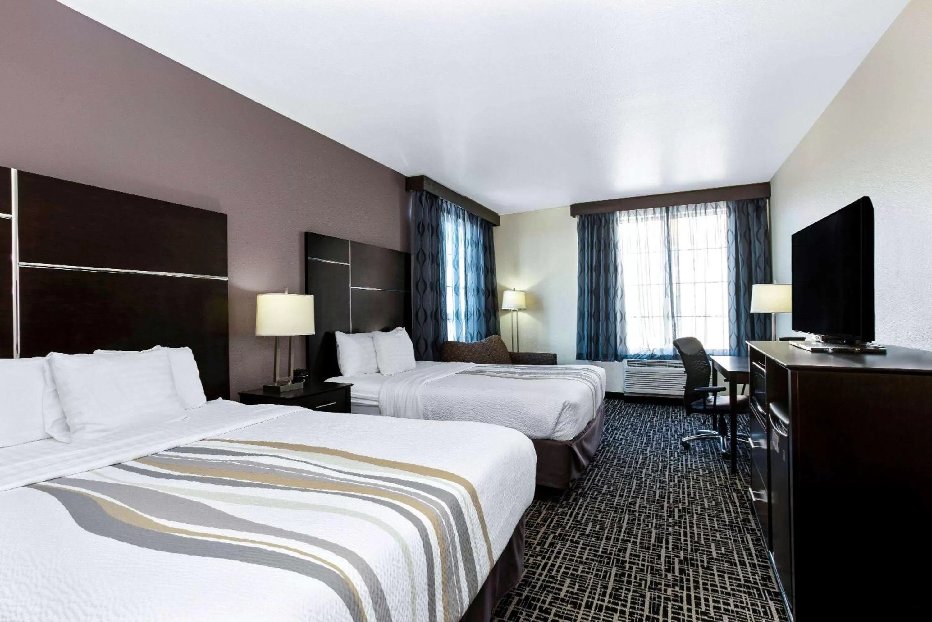 Queen Room with Two Queen Beds - Mobility Access/Non-Smoking in La Quinta by Wyndham Denver Gateway Park