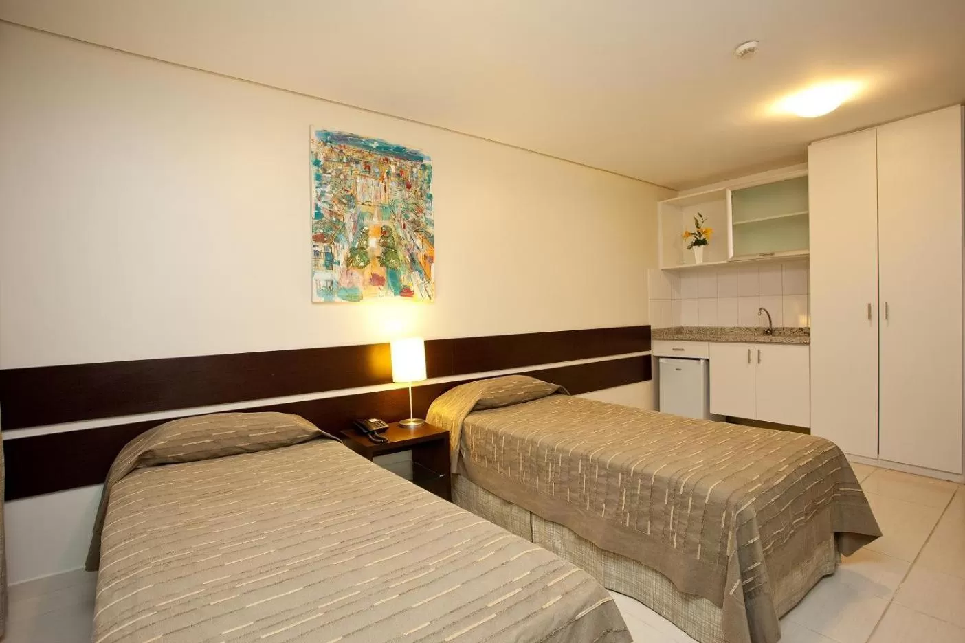 Suite Office Duplo Solteiro - single occupancy in America Towers Hotel