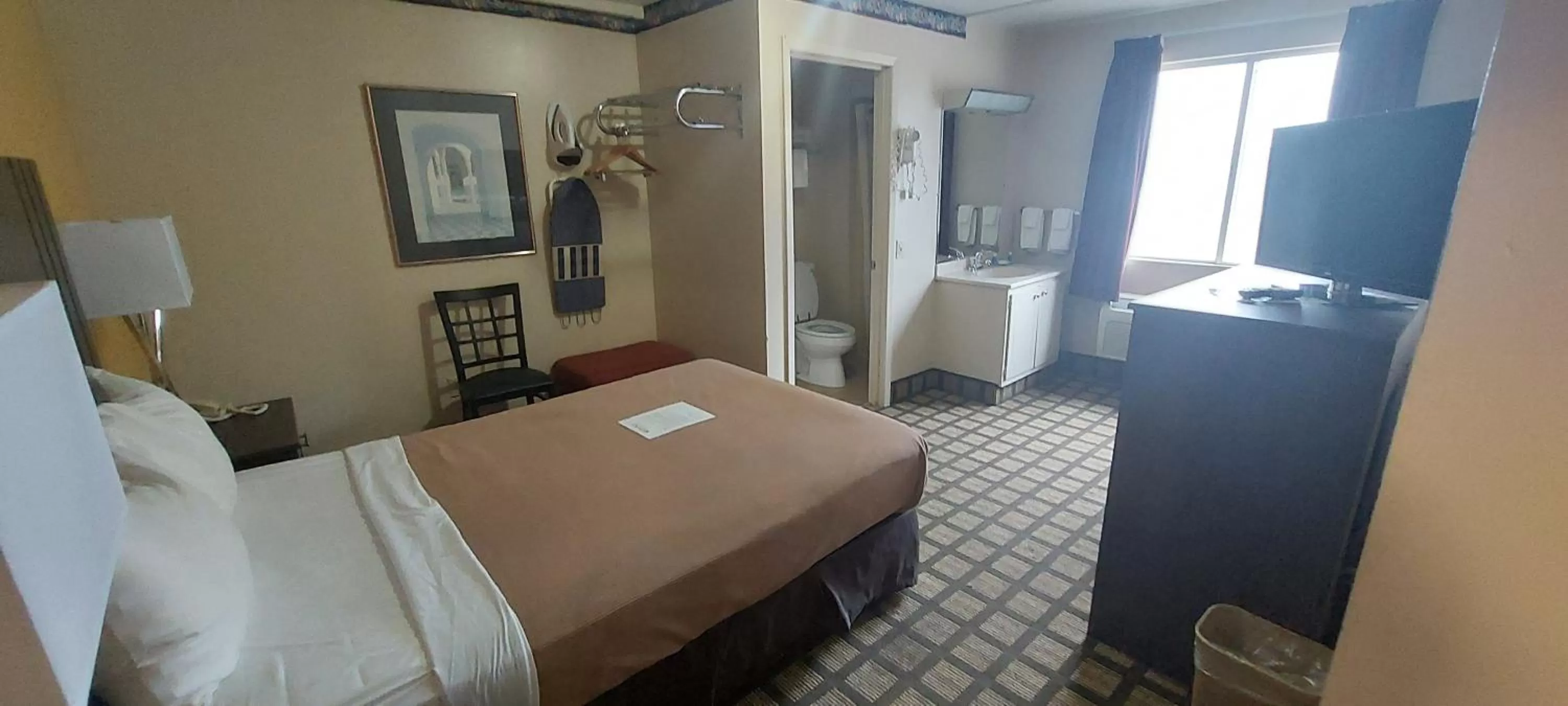 Double Room - Non-Smoking  in Rodeway Inn Kalkaska