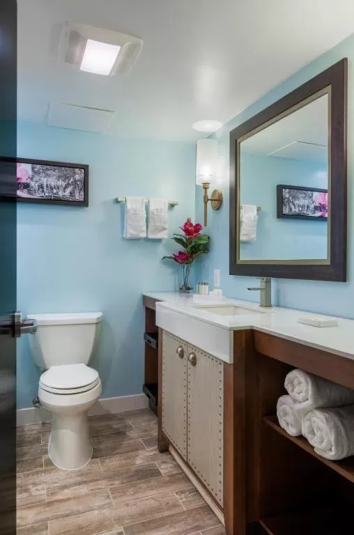 Deluxe King Room Disability Access  in The Kenilworth Hotel - Airport West