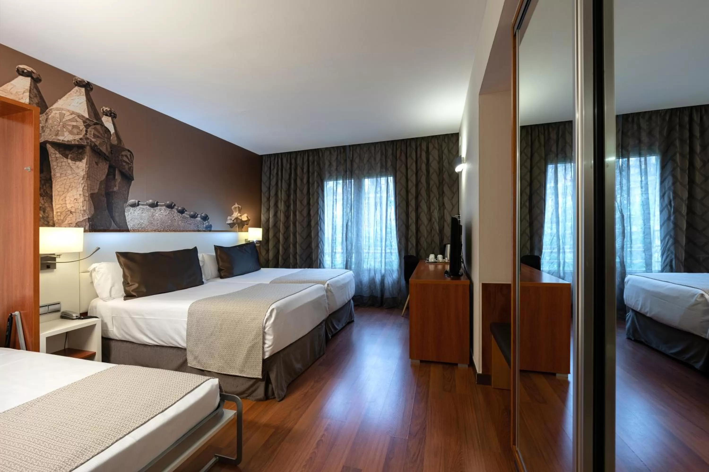Triple Room in Catalonia Gracia