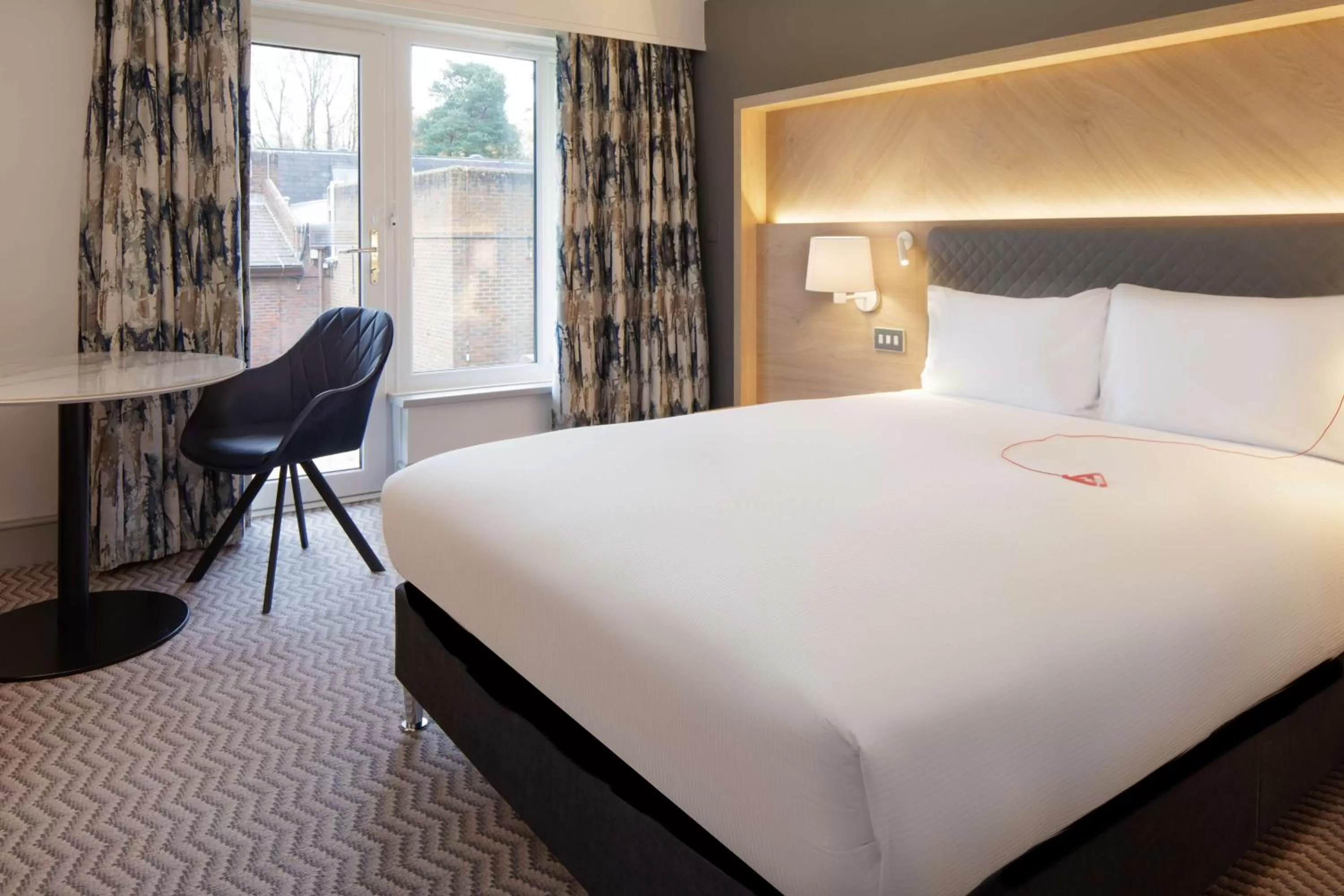 Double Room - Mobility Access in Hilton Cobham