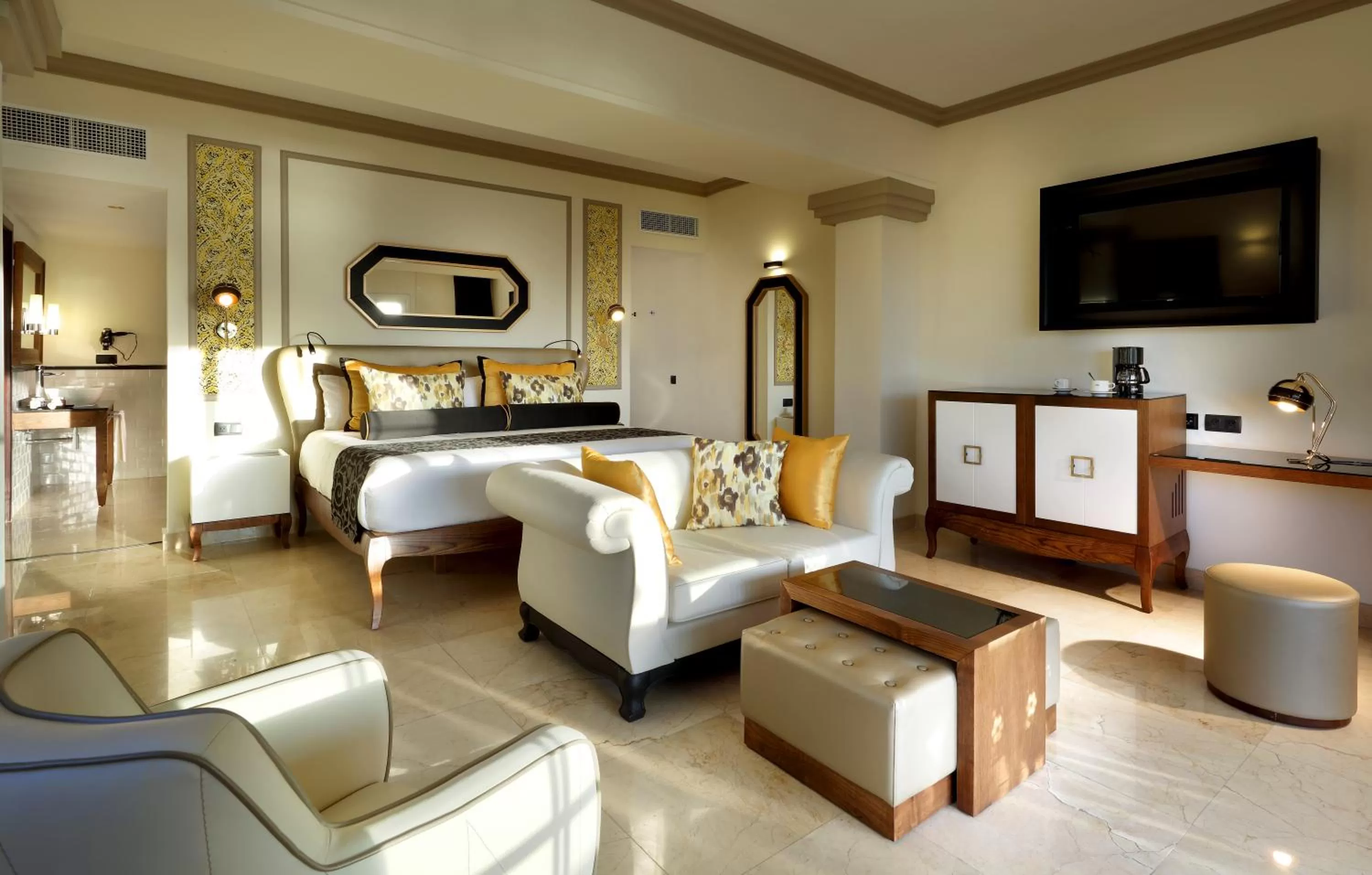 Romance Villa Suite Ocean View in Grand Palladium Lady Hamilton Resort & Spa - All Inclusive