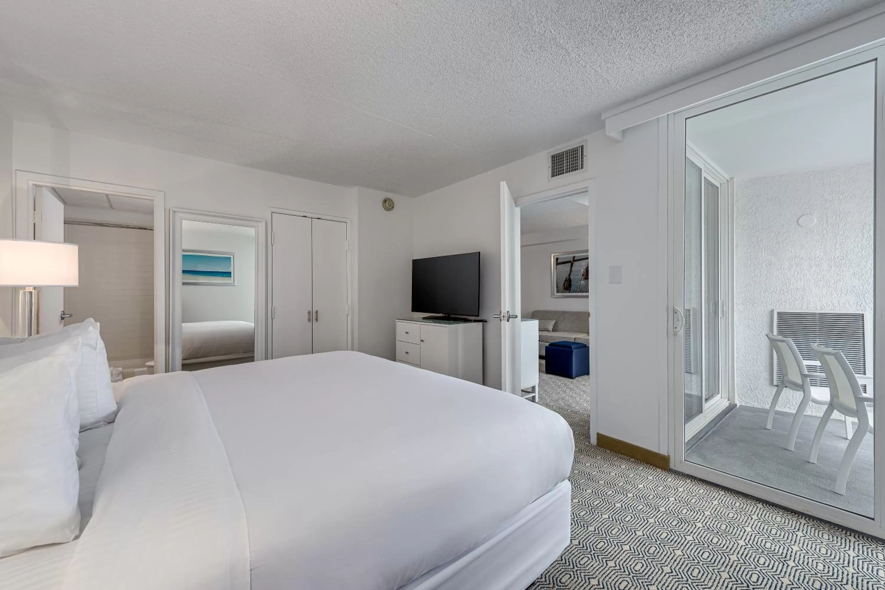 Value King Suite in ICONA Diamond Beach