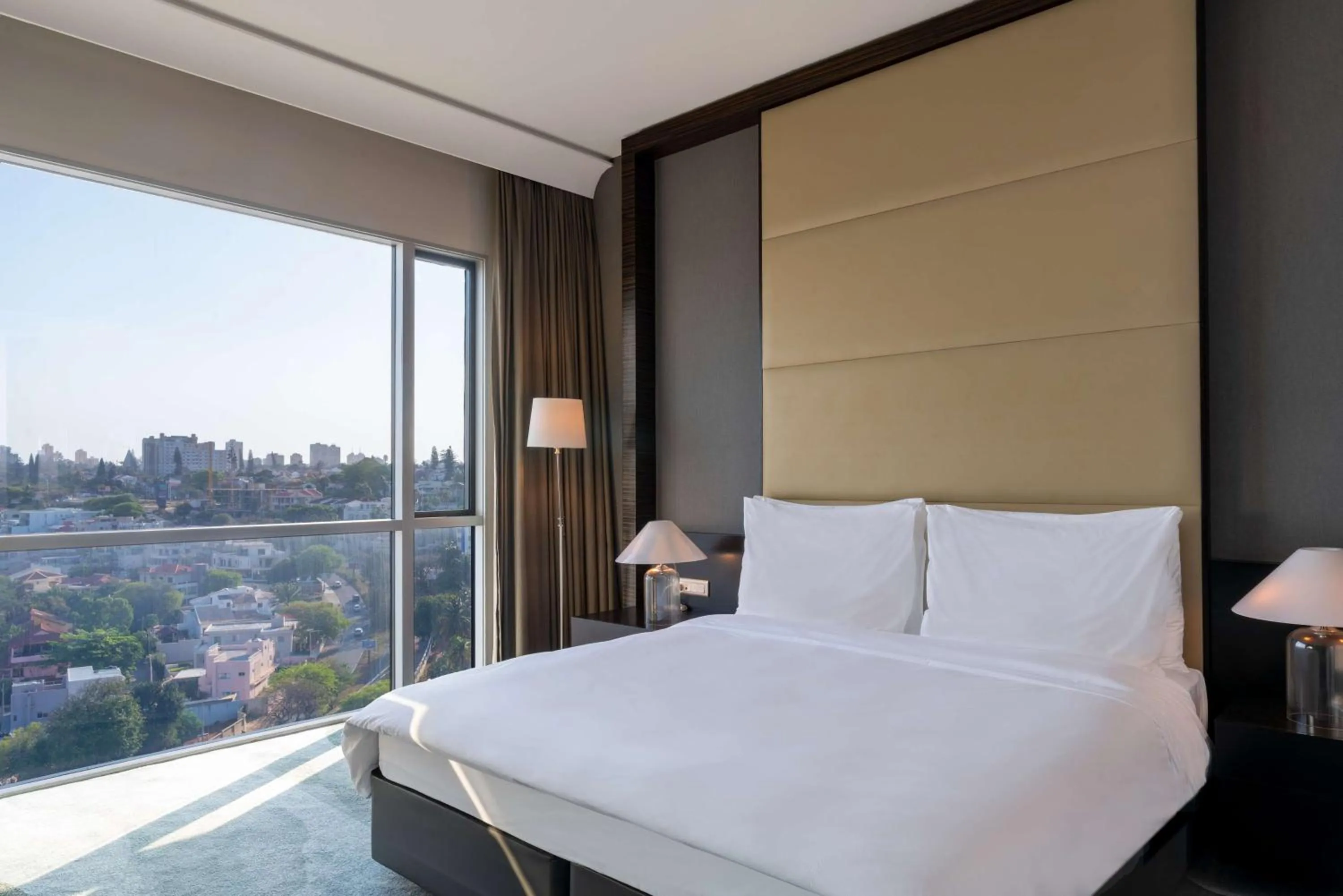 Presidential Suite with Balcony and Sea View in Radisson Blu Hotel & Residence Maputo