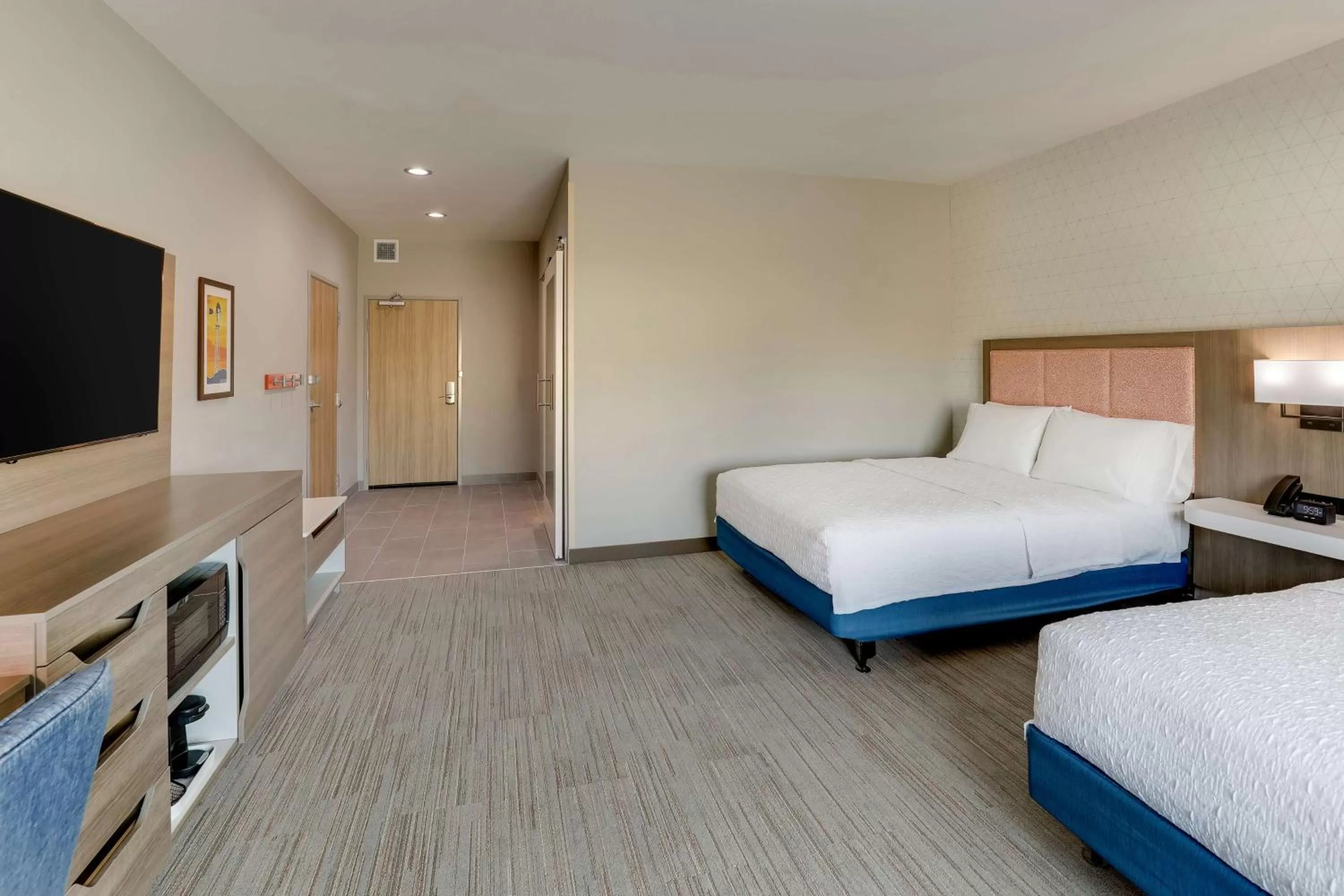 Queen Room with Two Queen Beds and Bath Tub - Mobility Accessible in Hampton Inn & Suites Weatherford, Tx