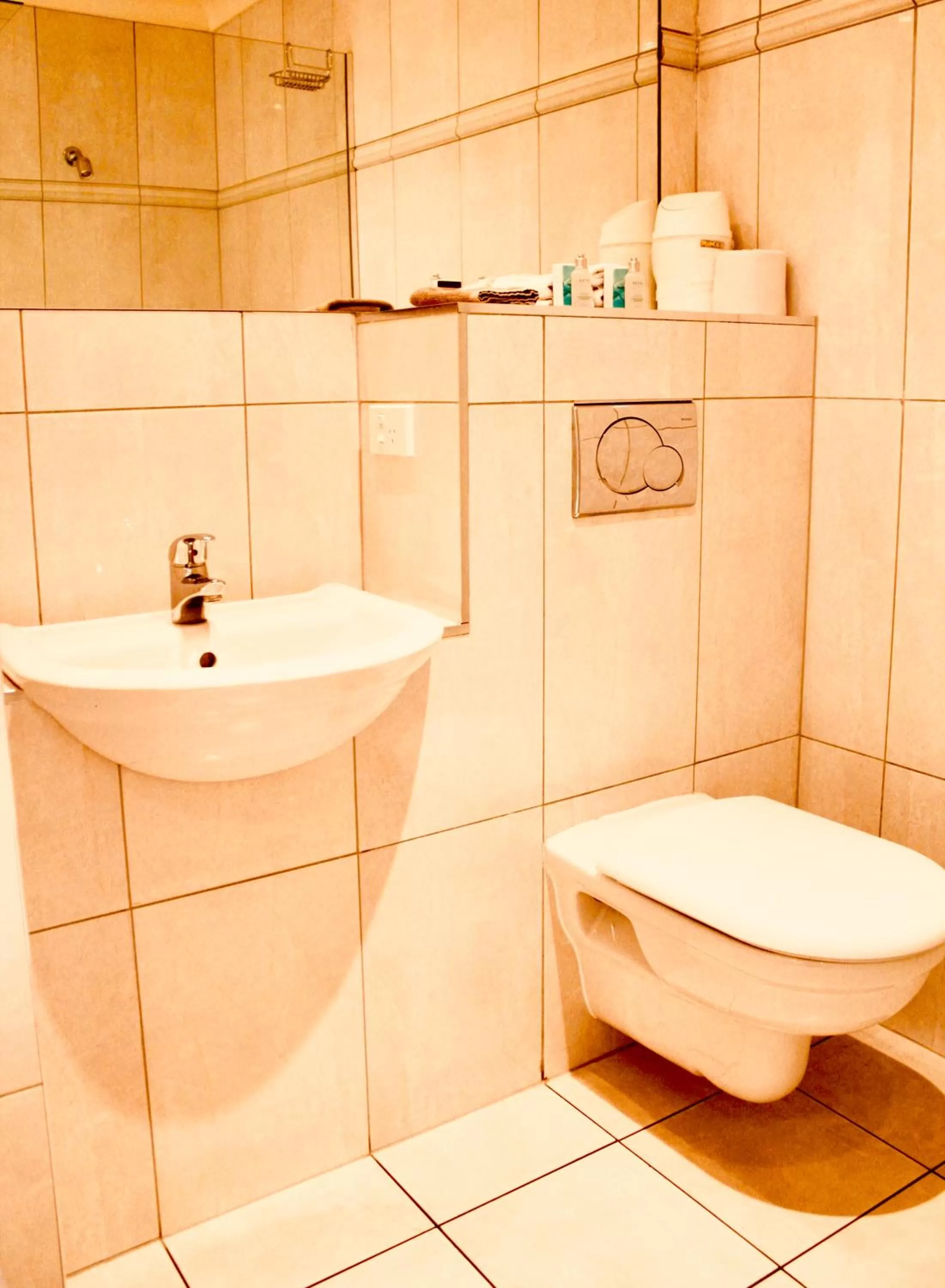 Ocean View Executive Apartment with Spa Bath in The Nautilus