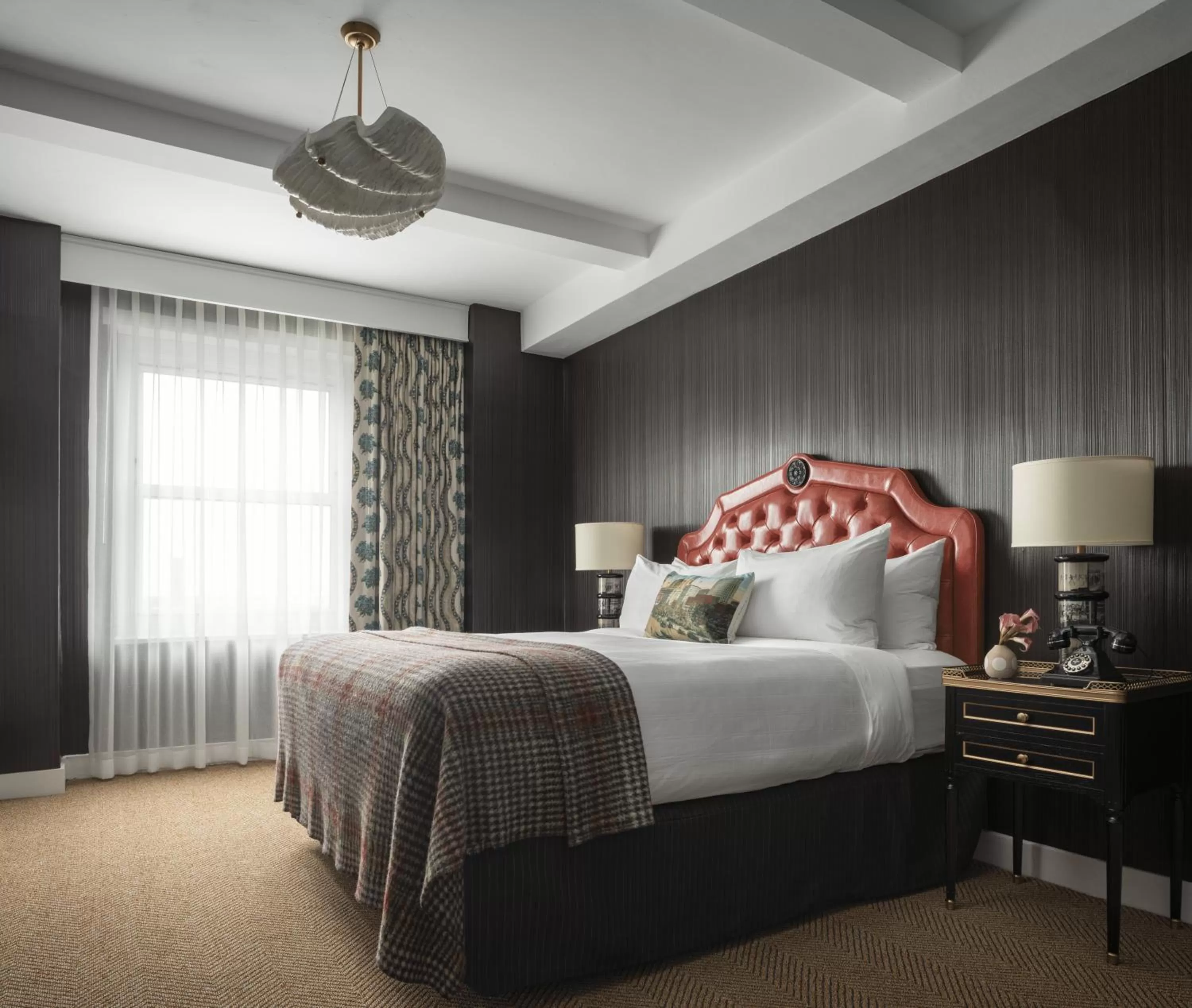 King Suite with Sofa Bed in Graduate Providence