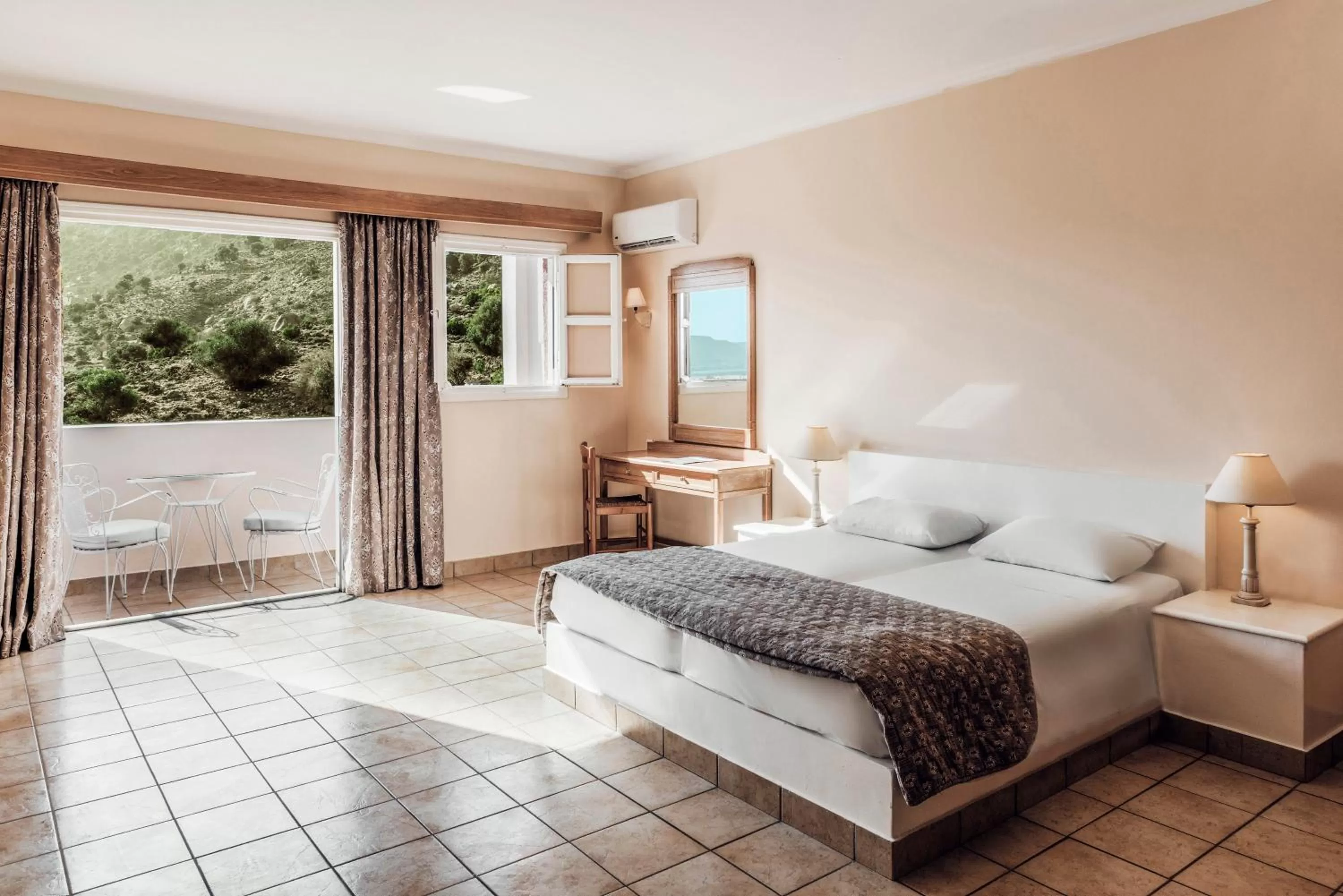 Twin Room with Mountain View in Mitsis Family Village