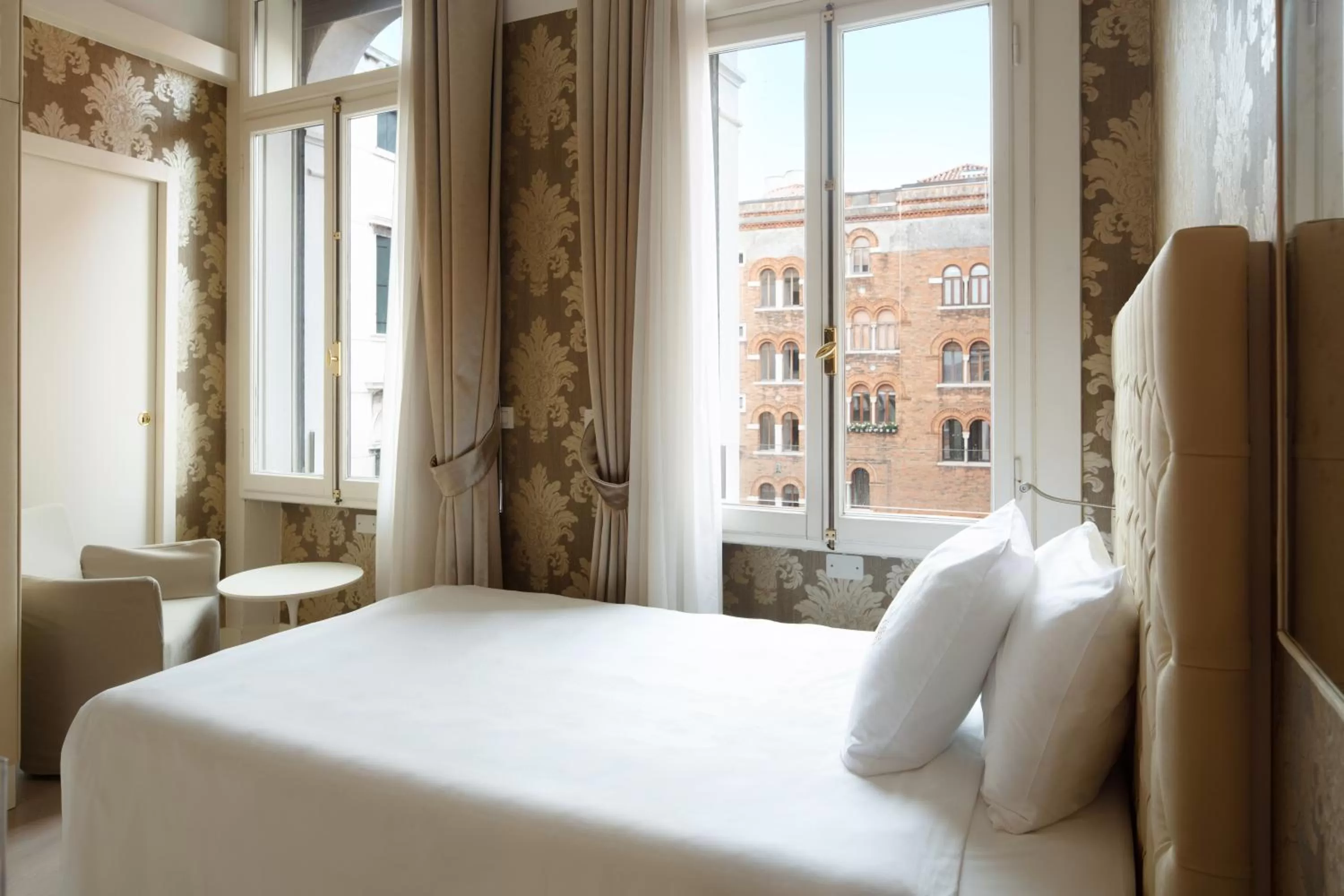 Single Room in Palazzo Barocci