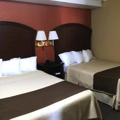 Double Room with Two Double Beds in Americas Best Value Inn Schulenburg